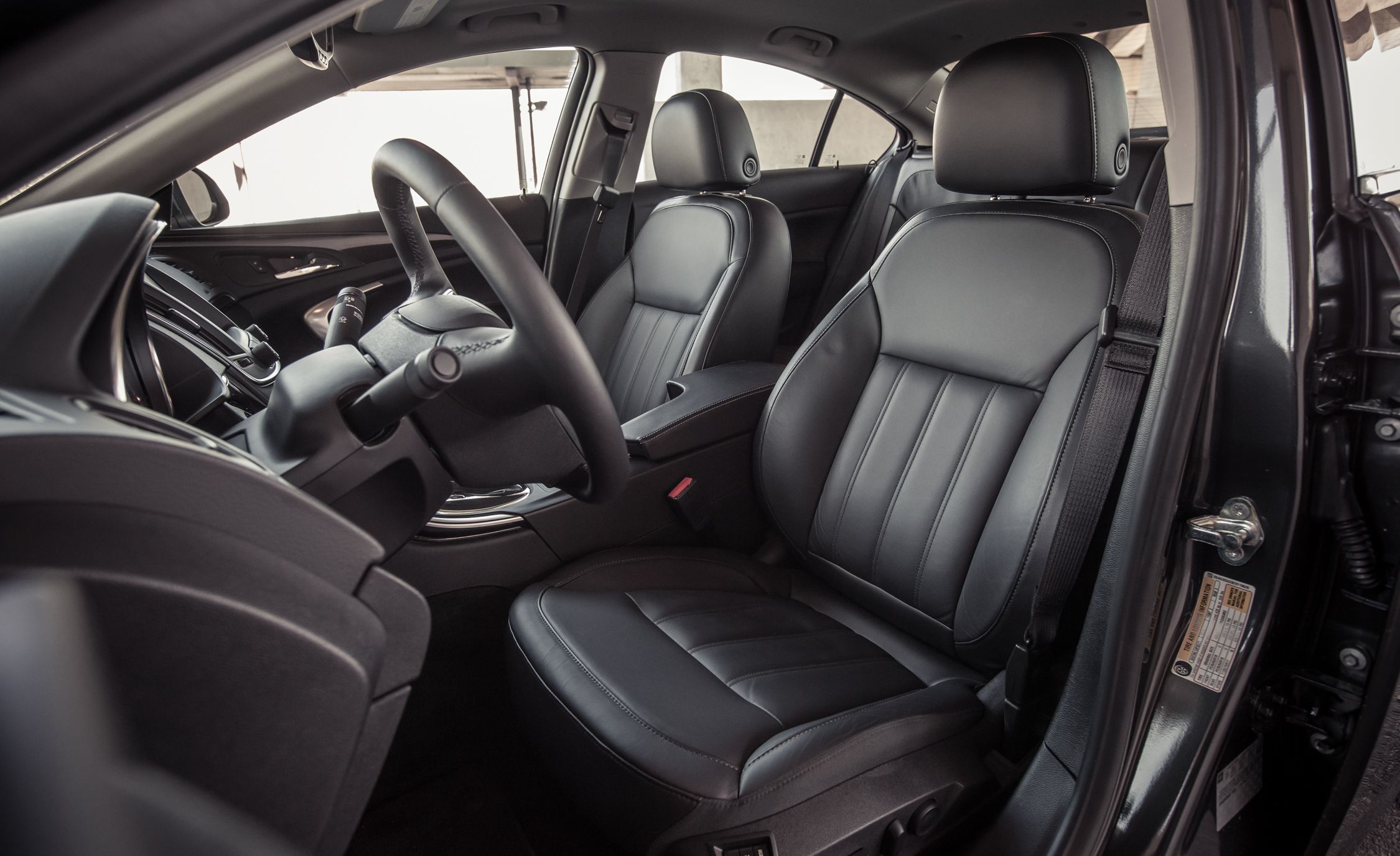 2014 Buick Regal Turbo Interior (View 18 of 30)