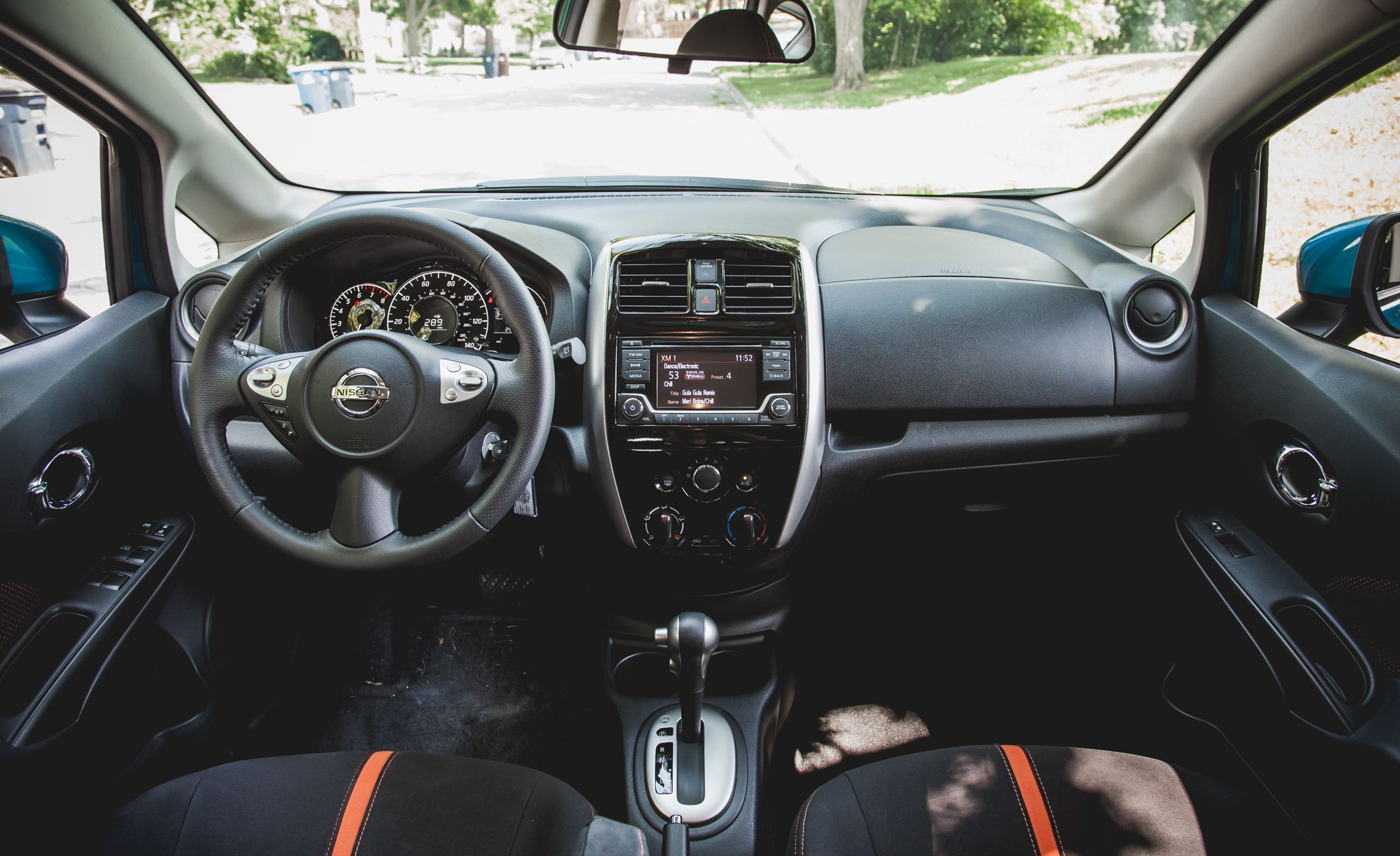 2015 Nissan Versa Note SR Interior (View 15 of 19)