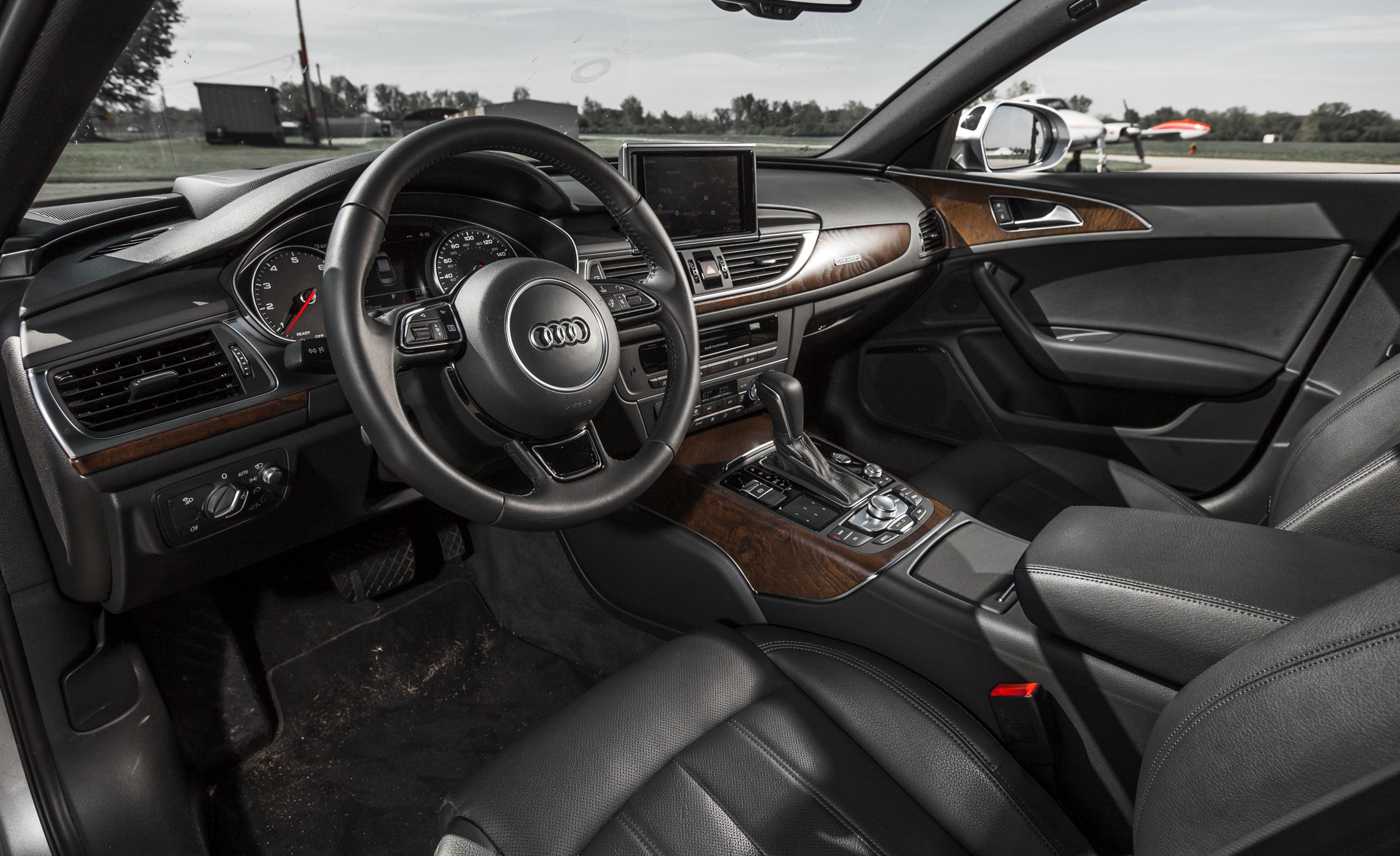 2016 Audi A6  (View 6 of 39)