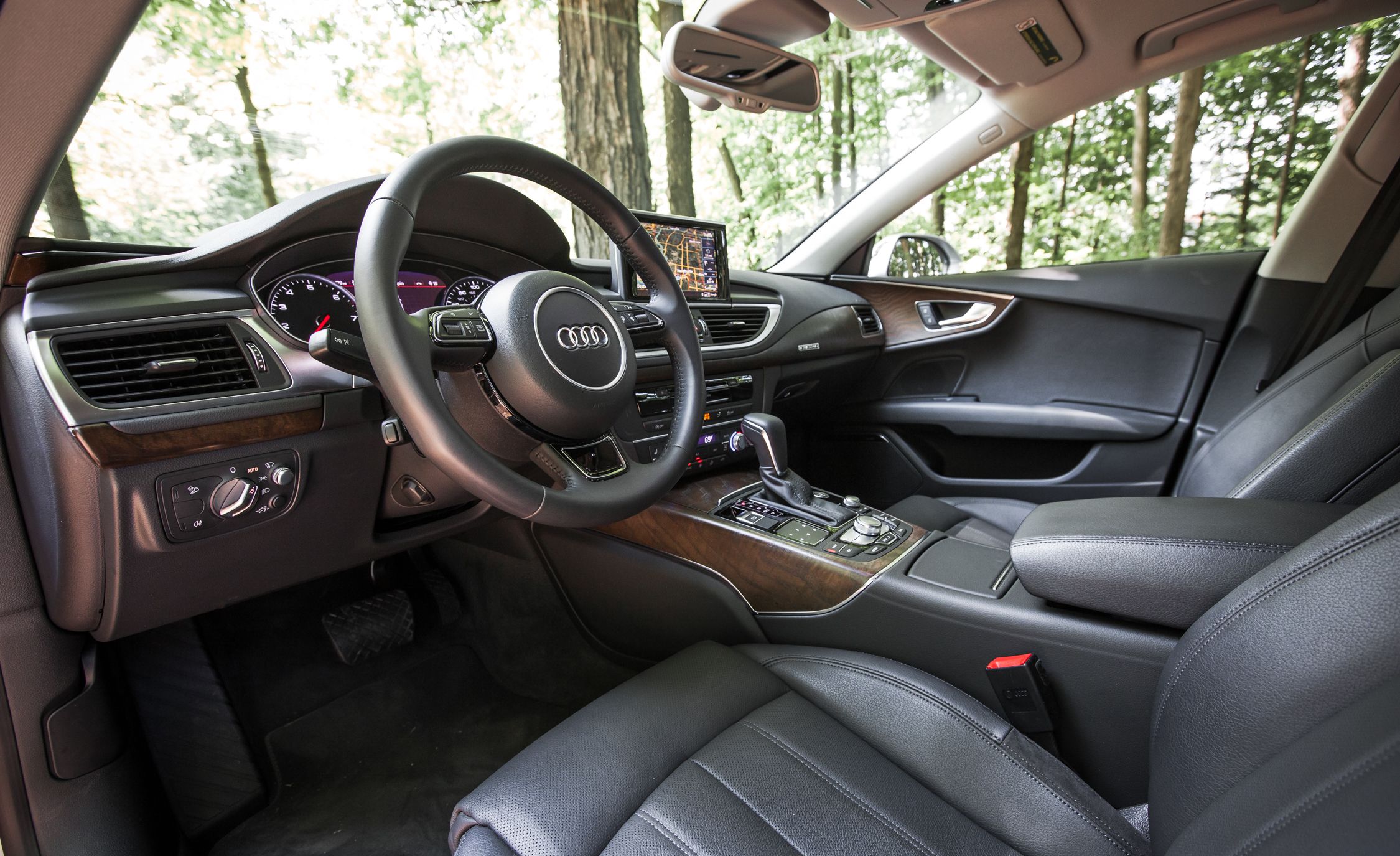 2016 Audi A7 Interior Cockpit And Dash (View 15 of 26)