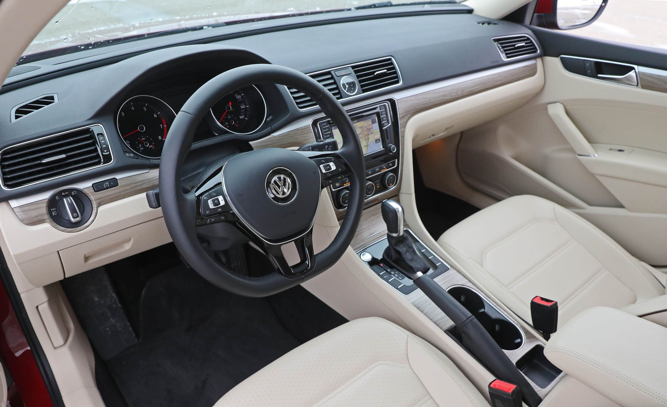 2017 Volkswagen Passat (View 22 of 24)