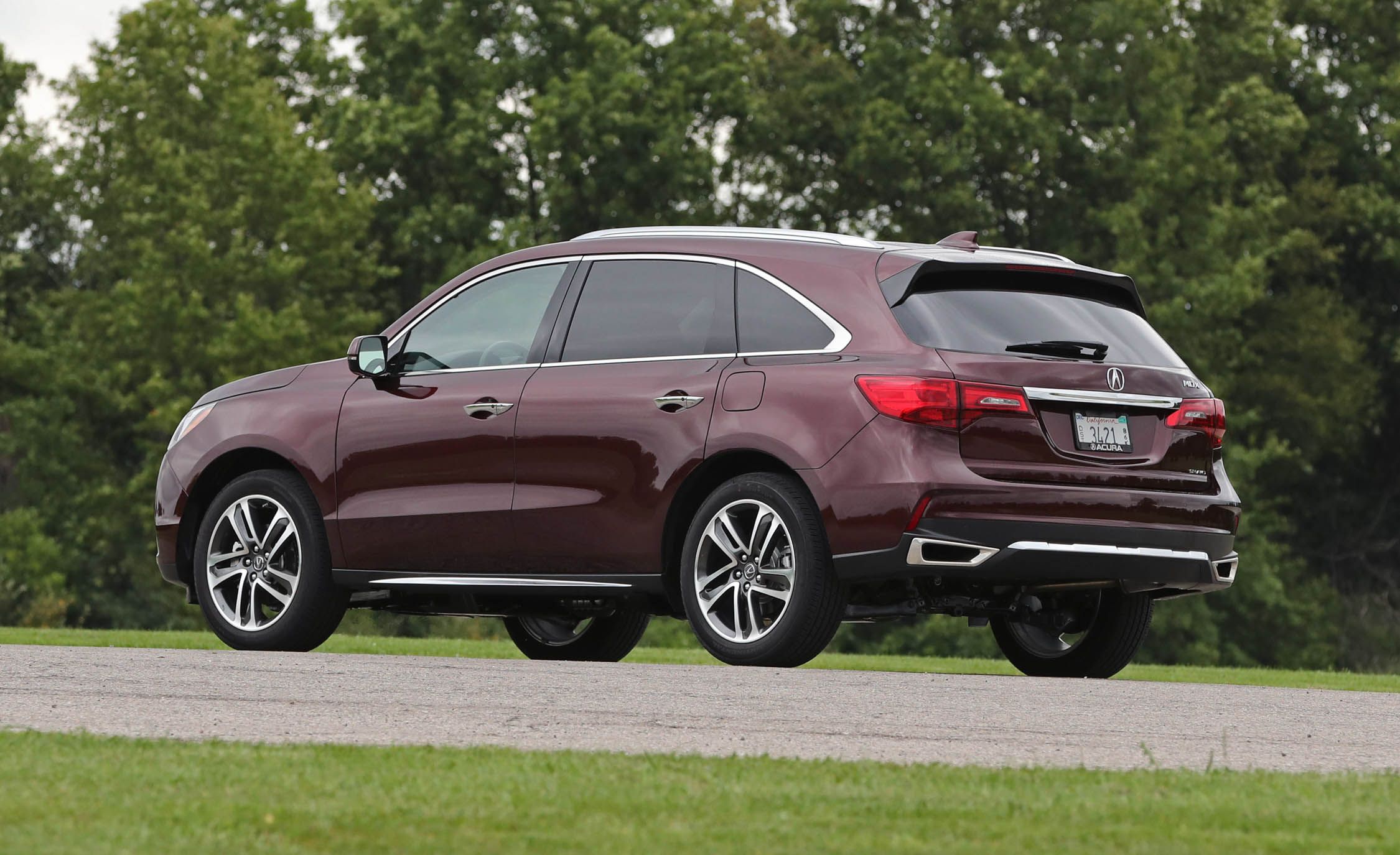 2017 Acura Mdx Exterior Rear And Side (View 16 of 22)