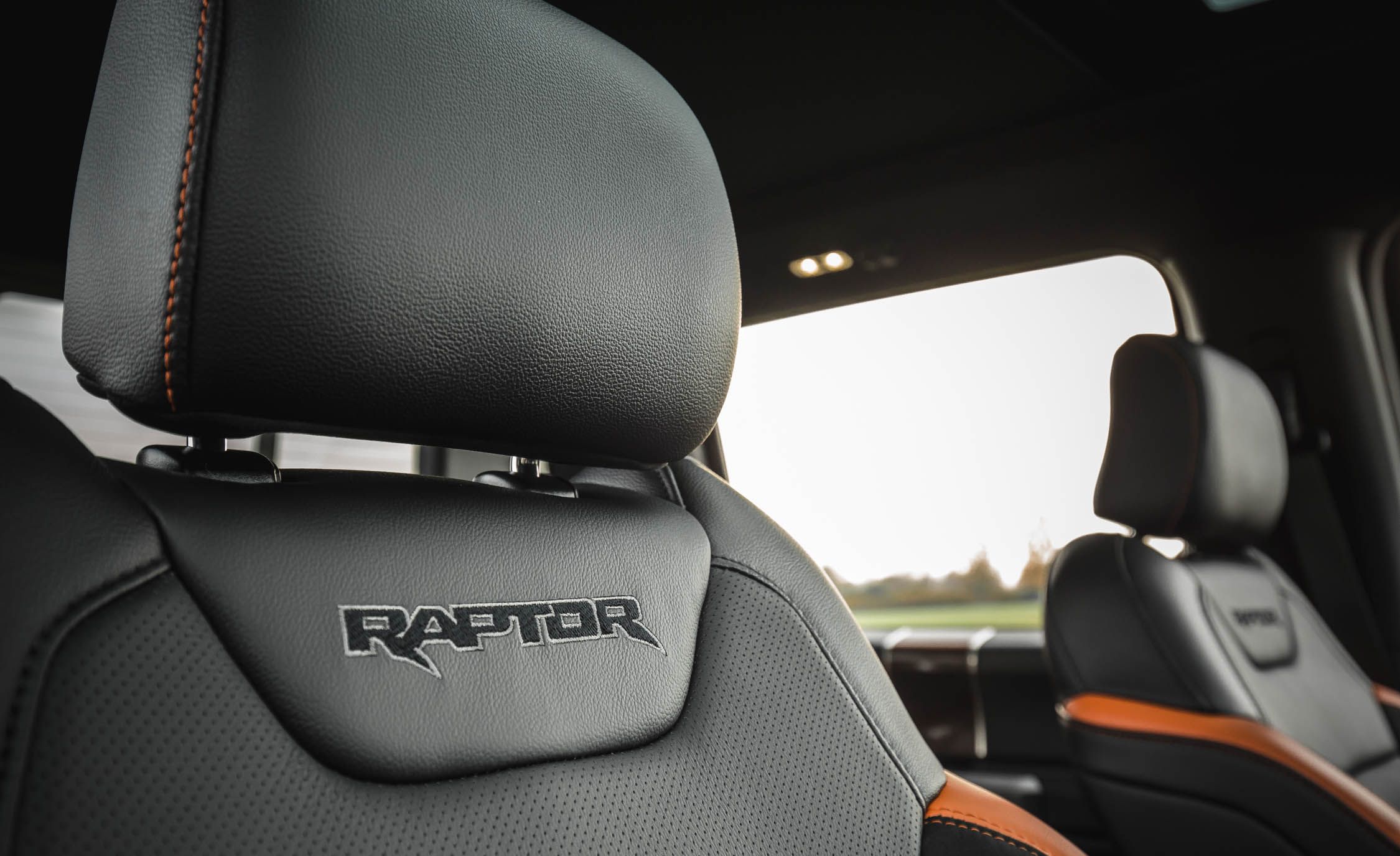 2017 Ford F 150 Raptor SuperCrew Interior Seats Headrest (View 16 of 47)
