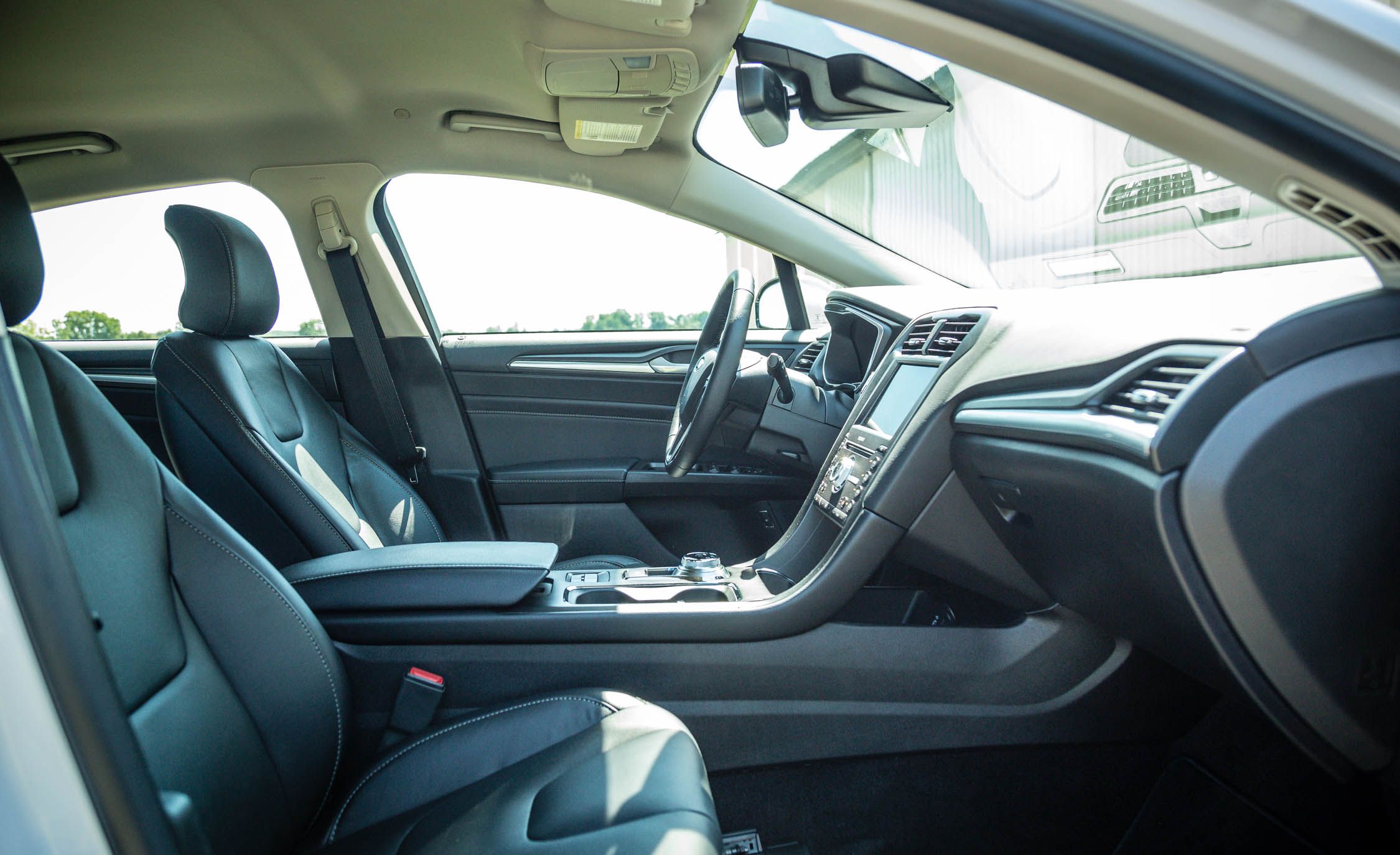 2017 Ford Fusion Energi Titanium Interior Seats Driver Cockpit (View 2 of 19)