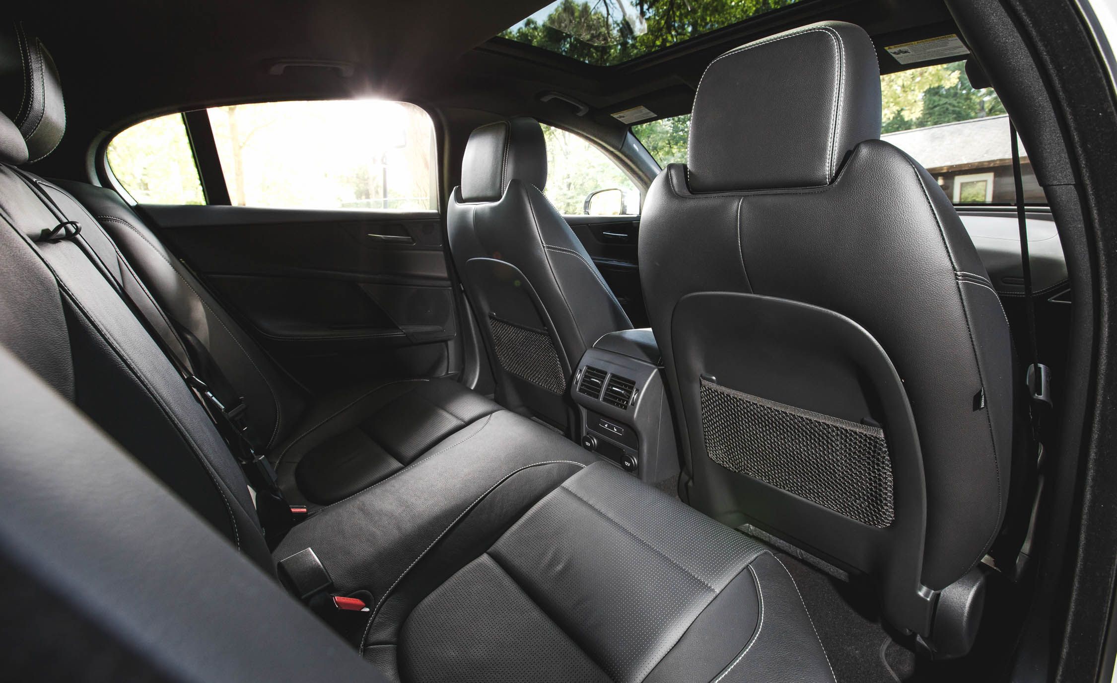 2017 Jaguar Xe Interior Seats Rear Space (View 17 of 32)
