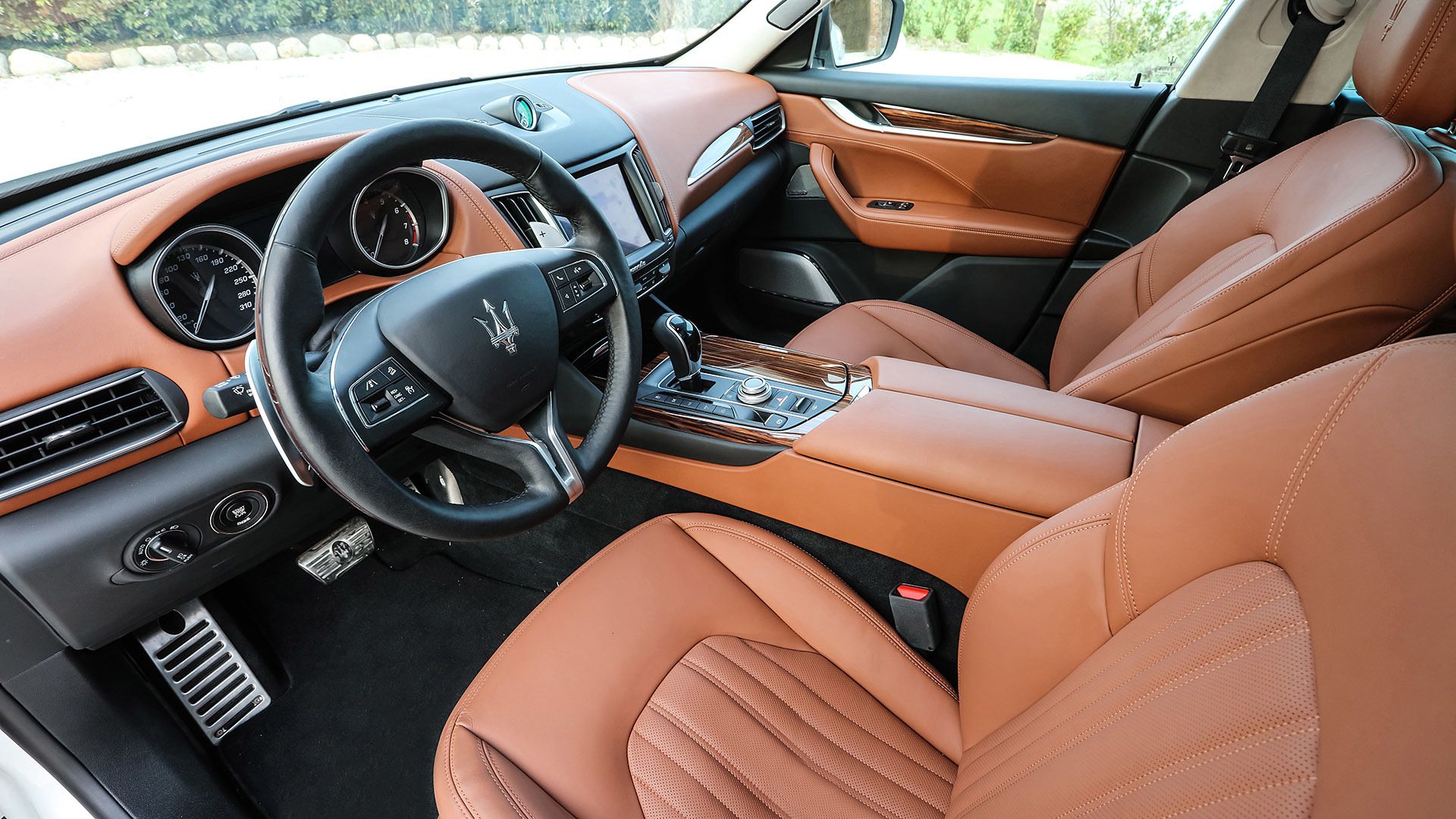 2017 Maserati Levante Interior (View 27 of 37)
