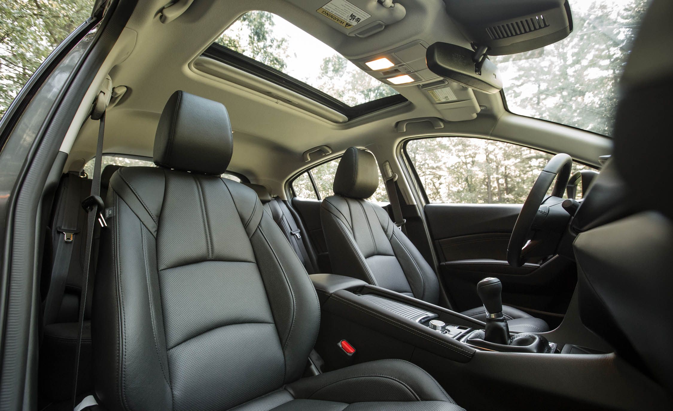 2017 Mazda3 Hatchback Interior Seats Front (View 35 of 40)