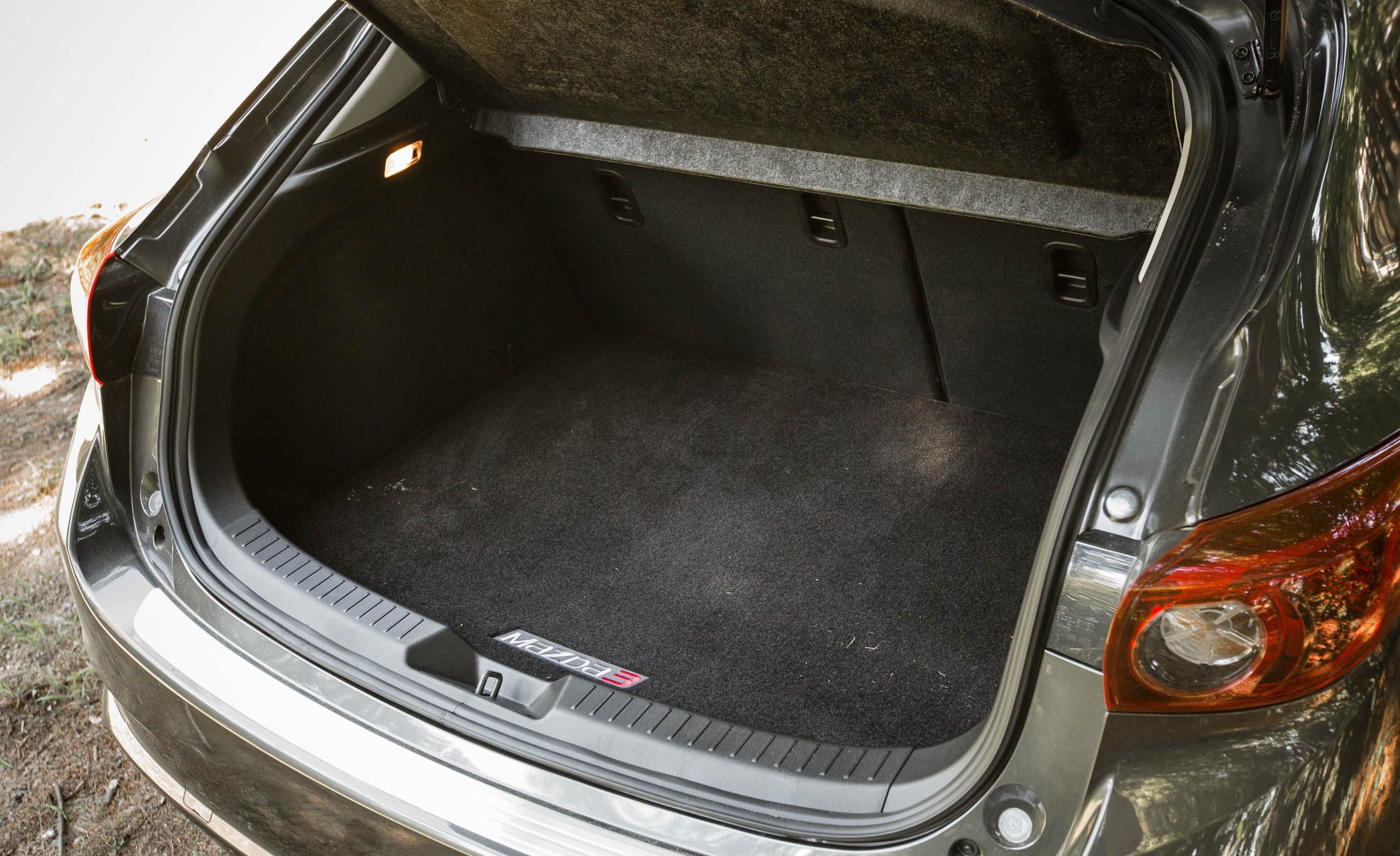 2017 Mazda3 Hatchback Interior View Cargo (View 25 of 40)