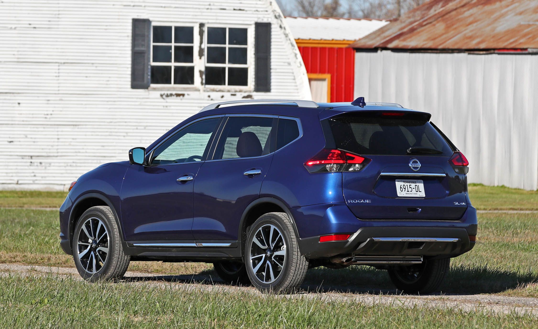 2017 Nissan Rogue Exterior Rear And Side (View 35 of 37)