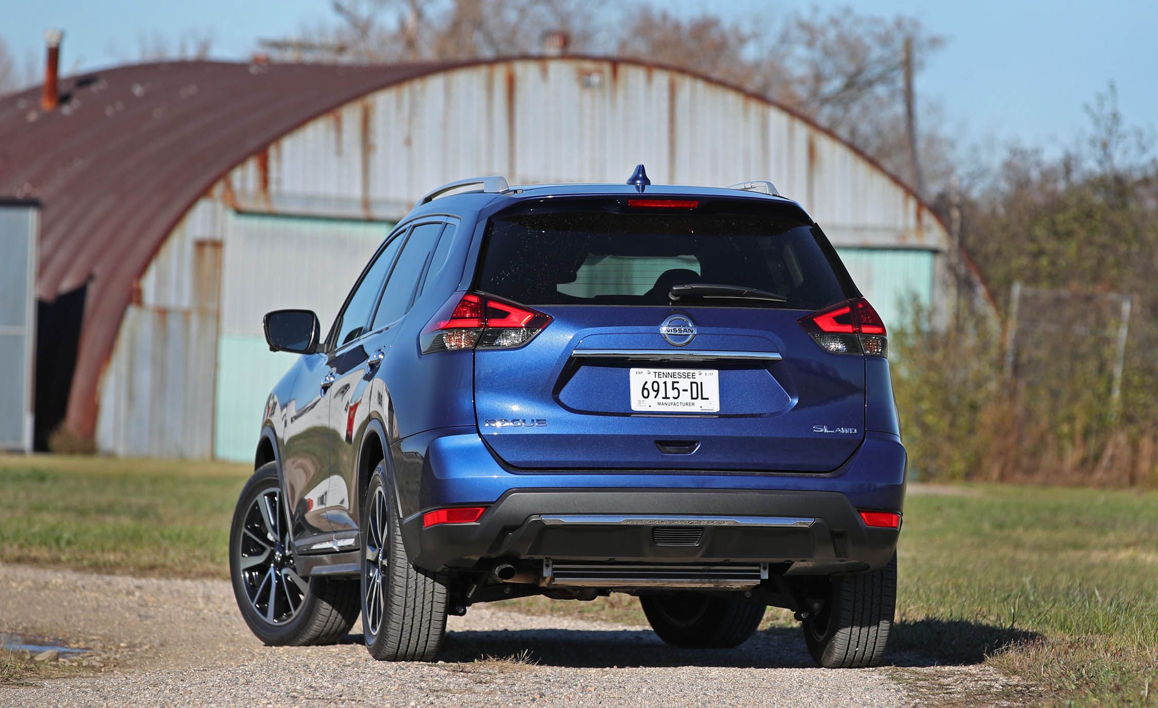 2017 Nissan Rogue Exterior Rear (View 29 of 37)