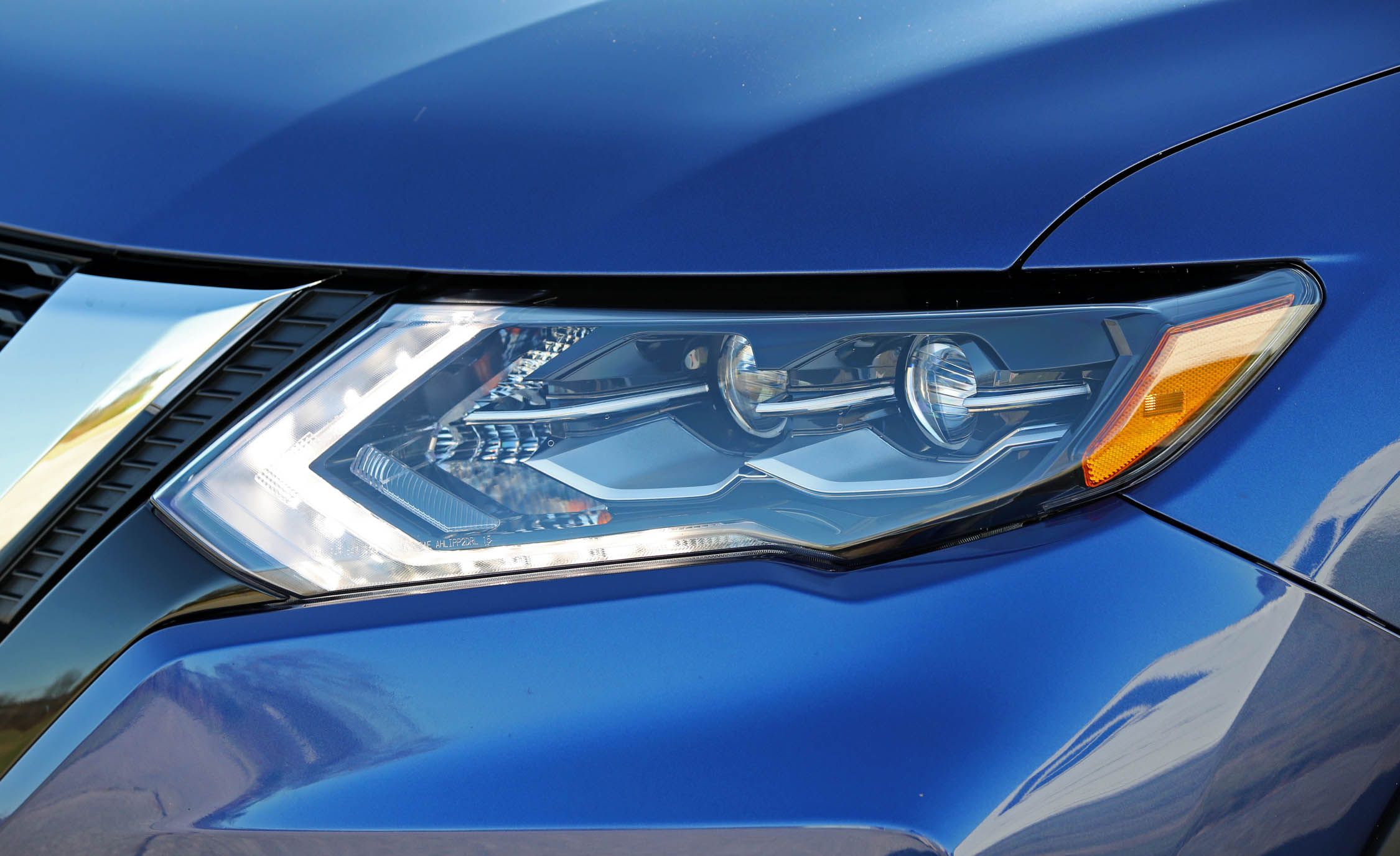 2017 Nissan Rogue Exterior View Headlight (View 34 of 37)