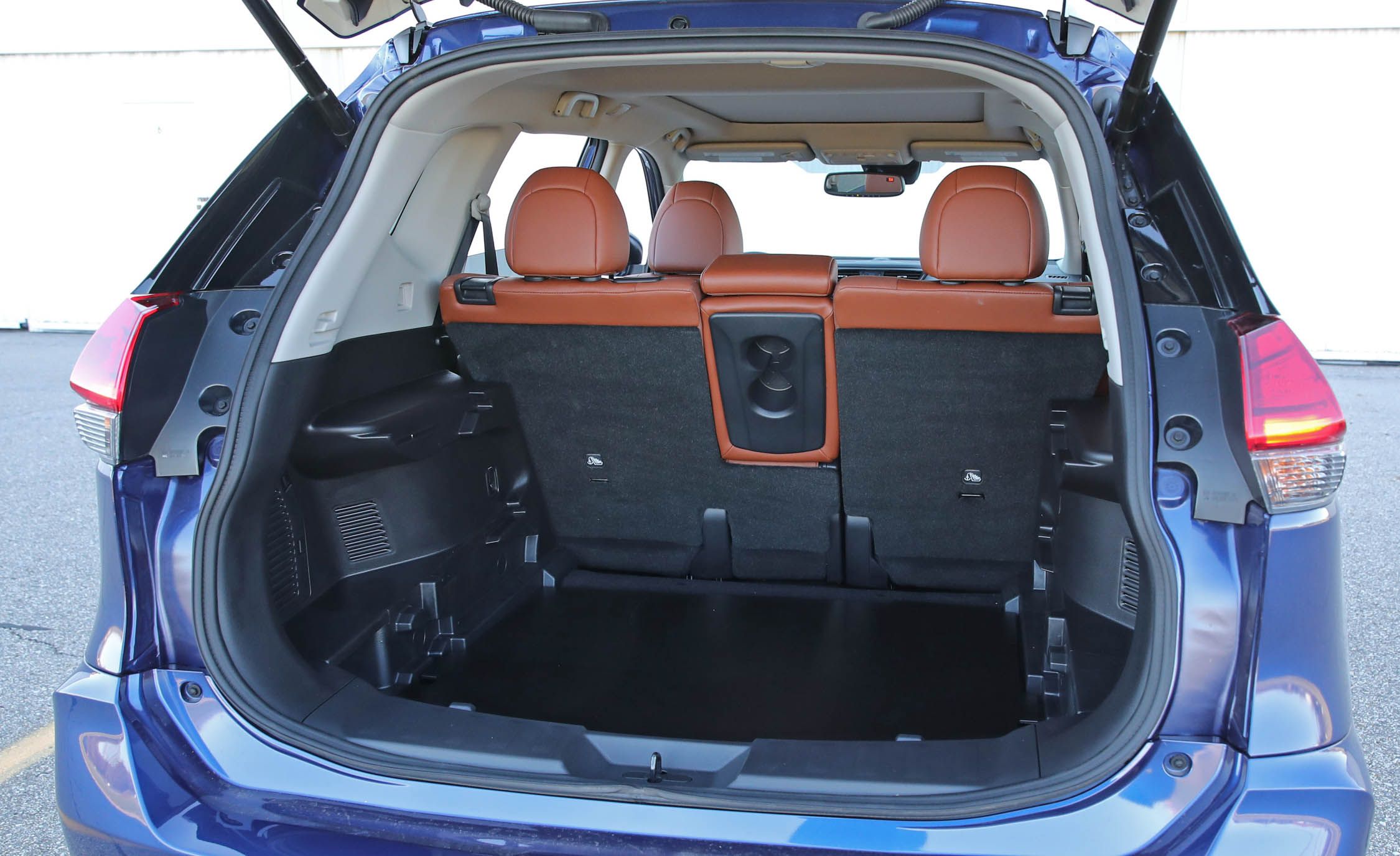 2017 Nissan Rogue Interior View Cargo Trunk (View 22 of 37)