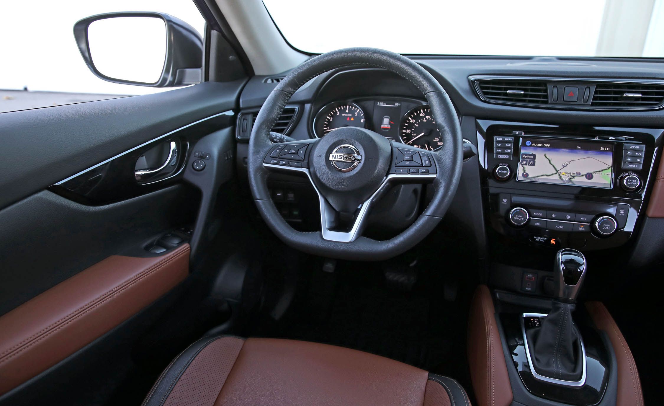 2017 Nissan Rogue Interior View Steering Wheel (View 18 of 37)