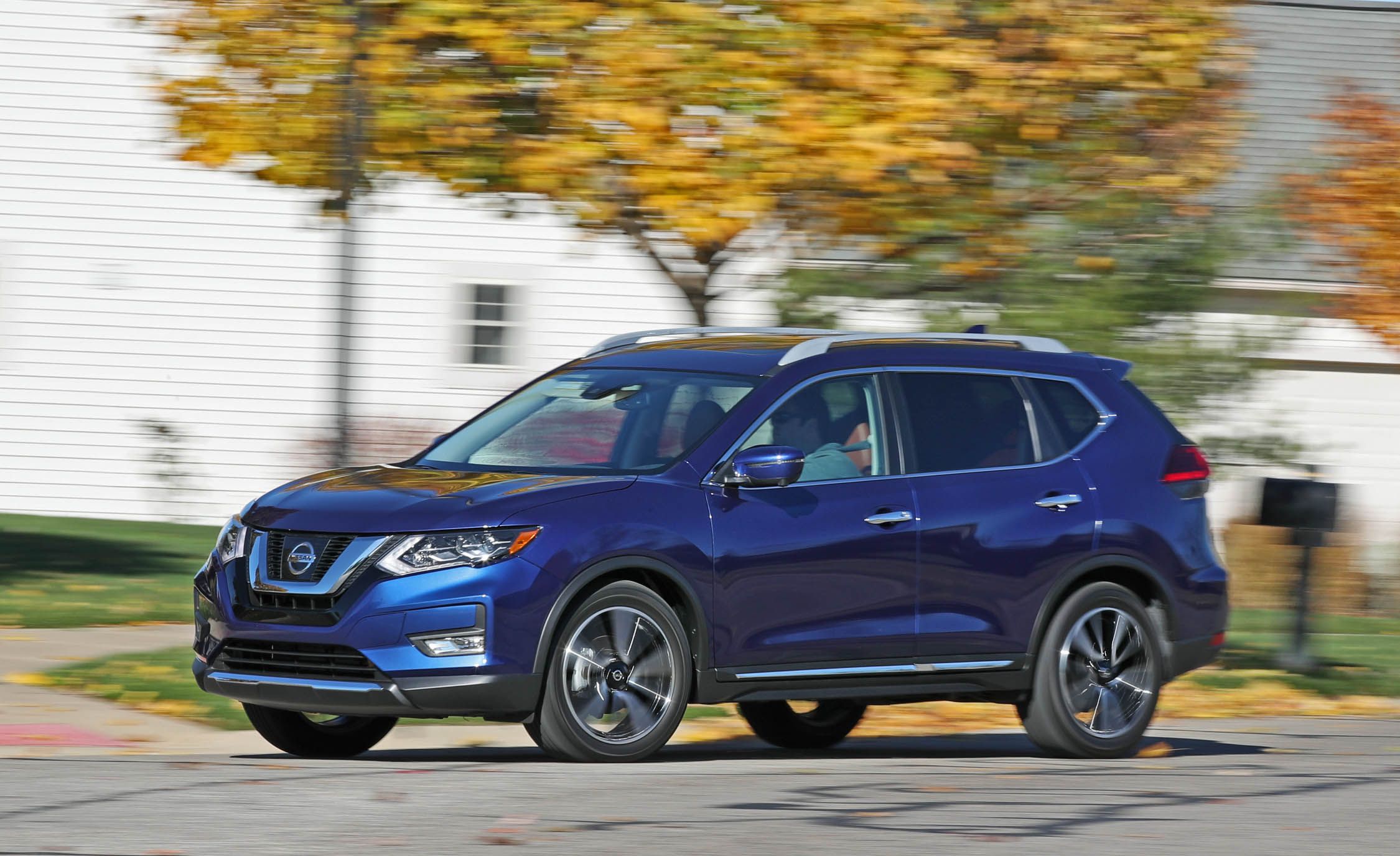 2017 Nissan Rogue Test Drive Preview (View 4 of 37)