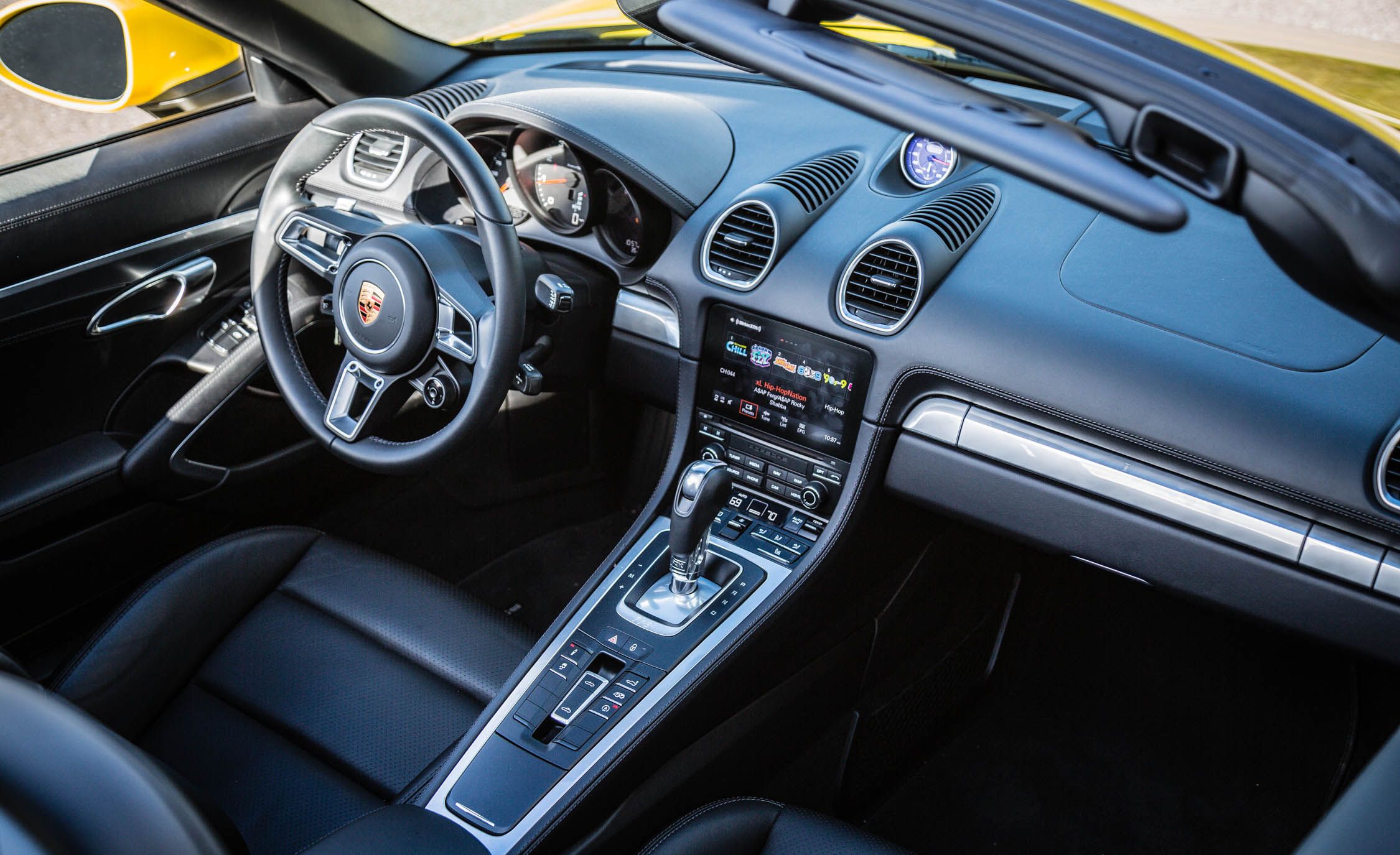 2017 Porsche 718 Boxster Interior Dashboard (View 10 of 71)