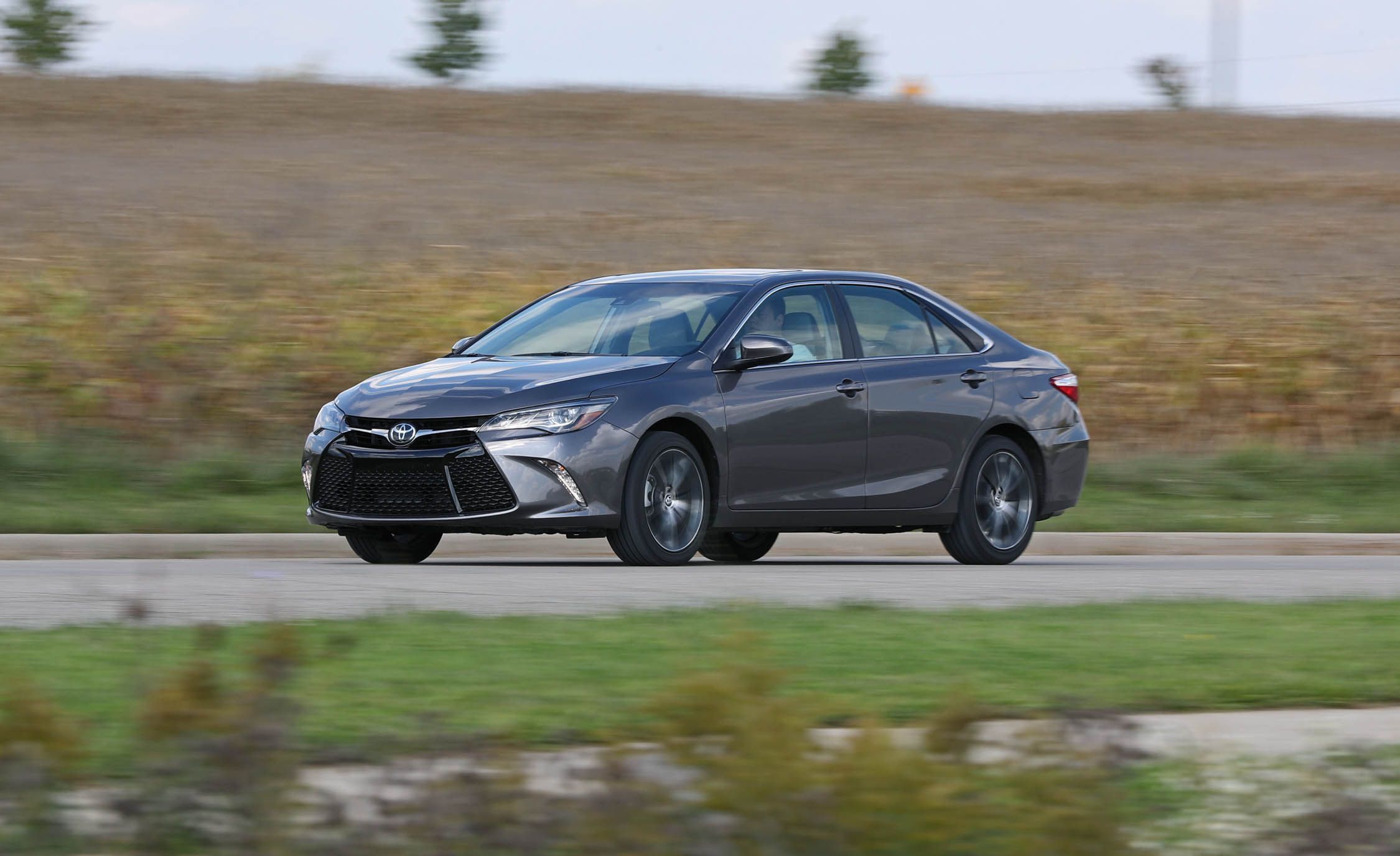2017 Toyota Camry Xse (View 5 of 37)