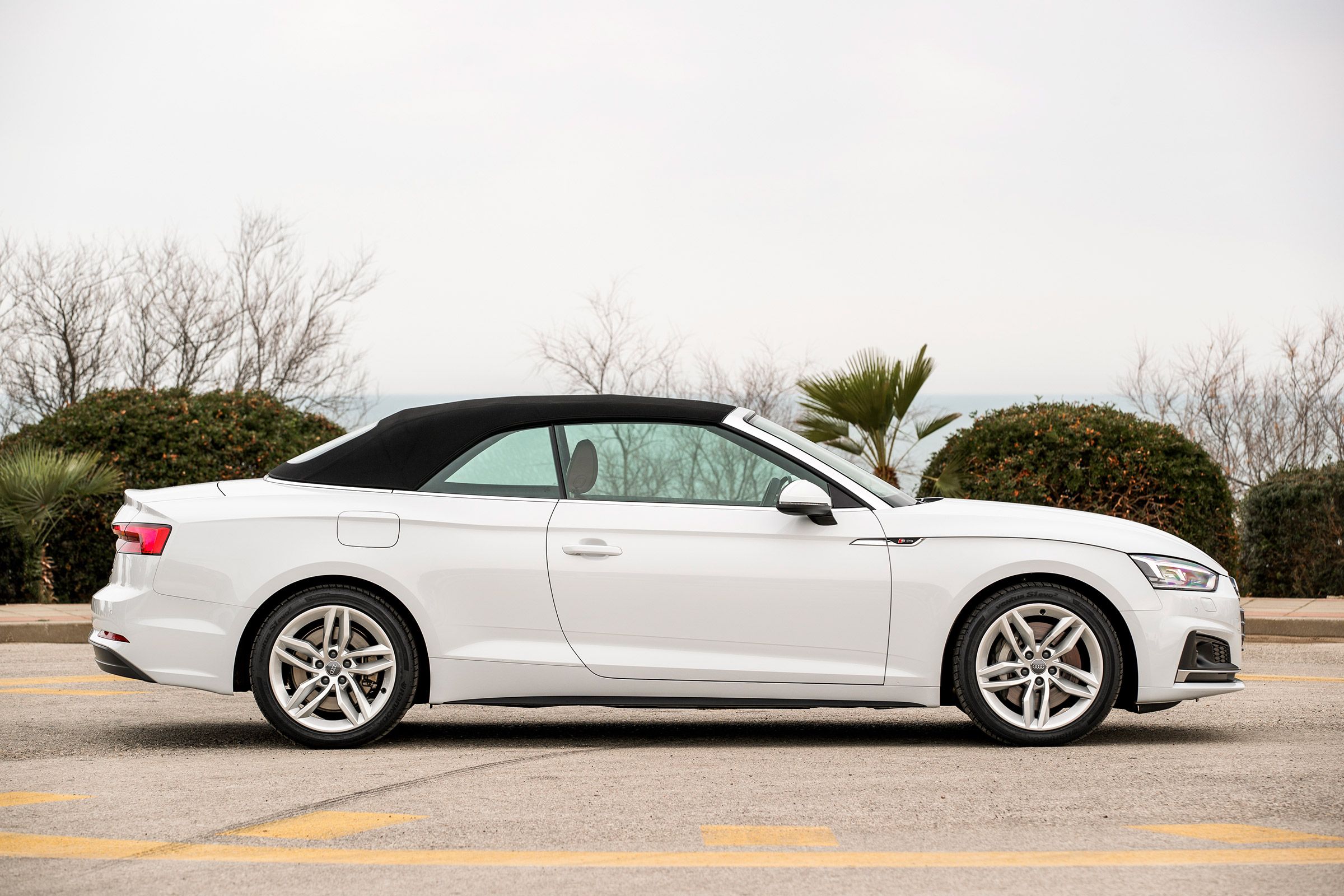 2017 Audi A5 Cabriolet Exterior White Side Roof Close (View 5 of 18)