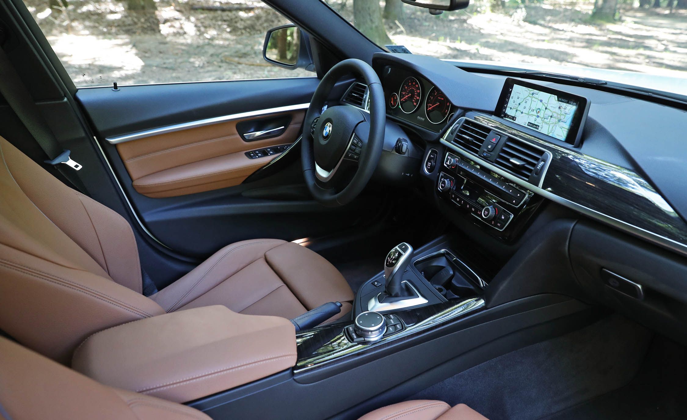 2017 BMW 330i Interior (View 35 of 59)
