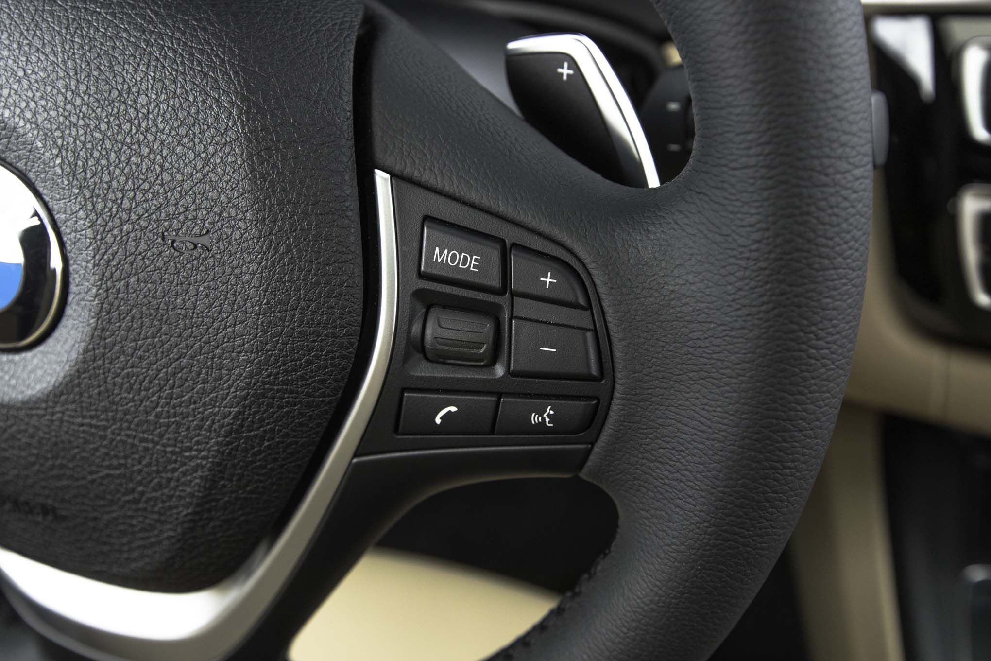 2017 BMW 330i Sedan Interior View Steering Control (View 58 of 59)