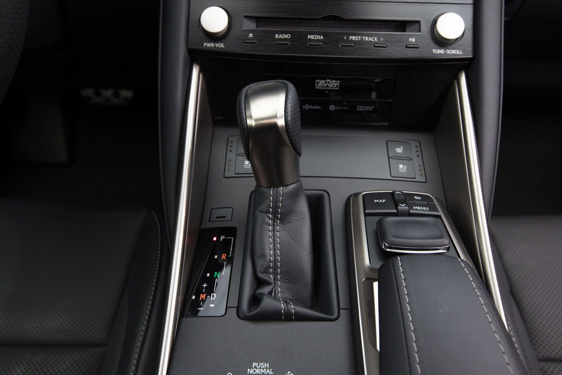 2017 Lexus Is 200t Center Console 02 (Gallery 41 of 51)