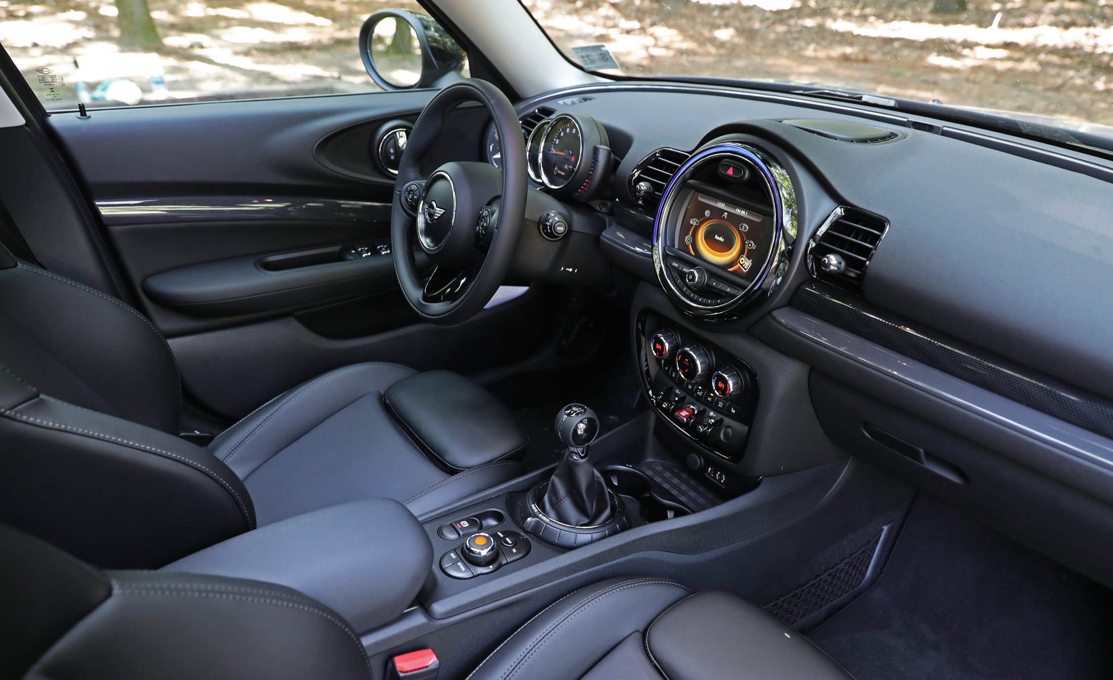 2017 Mini Cooper S All4 Clubman Interior Dashboard (Gallery 17 of 132)