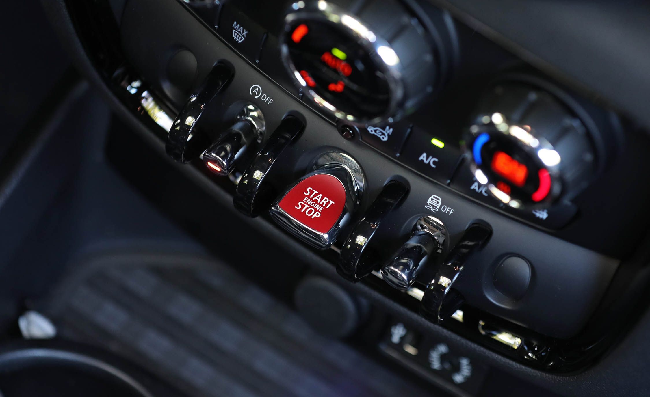 2017 Mini Cooper S All4 Clubman Interior View Engine Button (View 8 of 132)