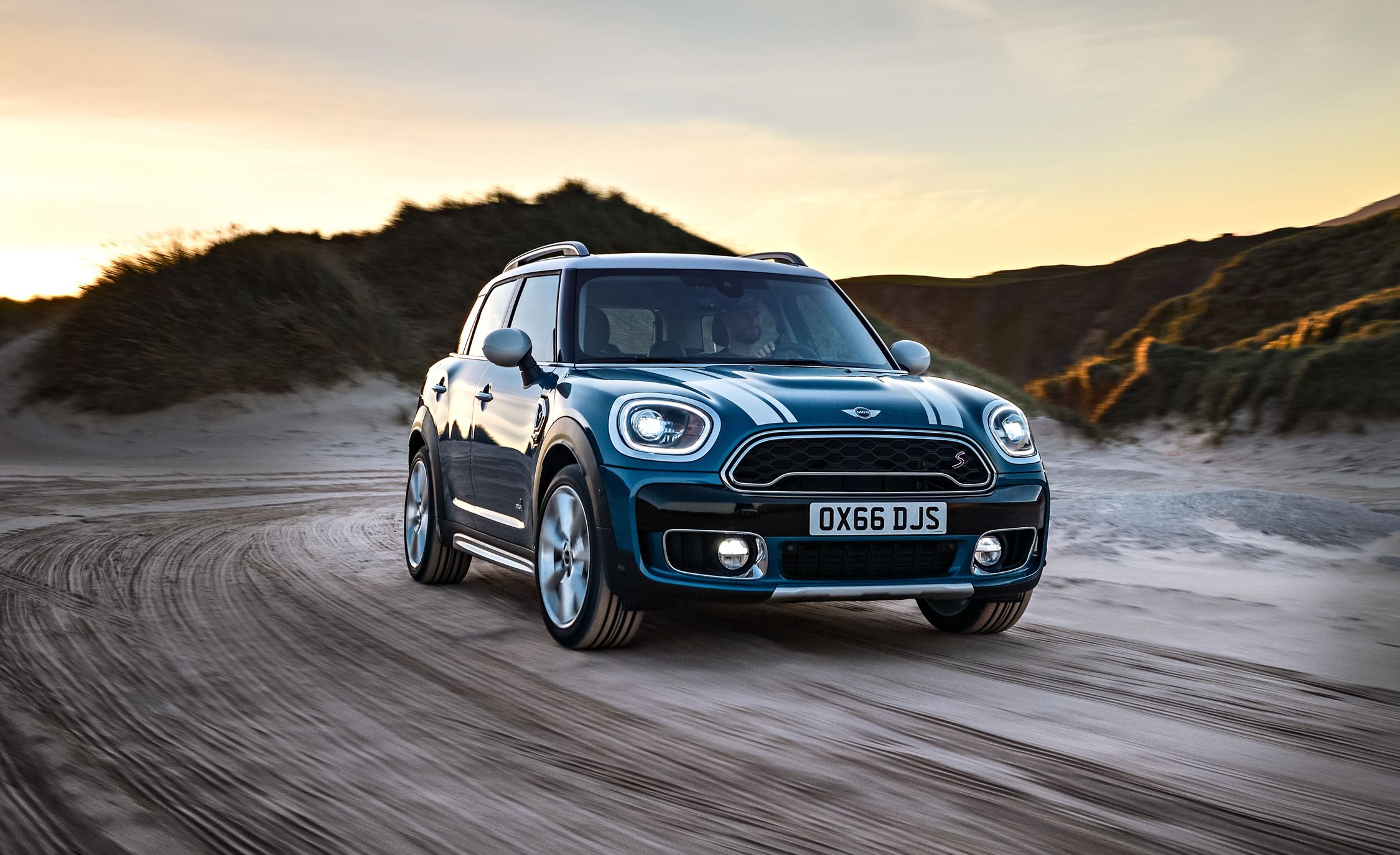 2017 Mini Cooper S Countryman Test Drive Front View (View 22 of 61)