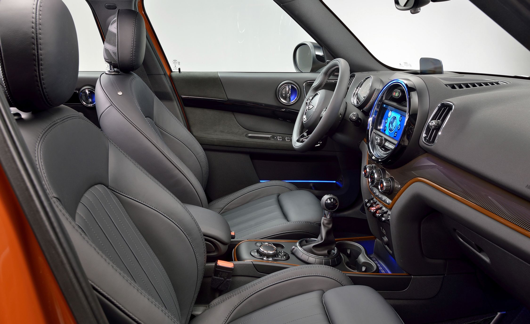 2017 Mini Countryman Cooper S All4 Interior Seats Front (View 52 of 61)