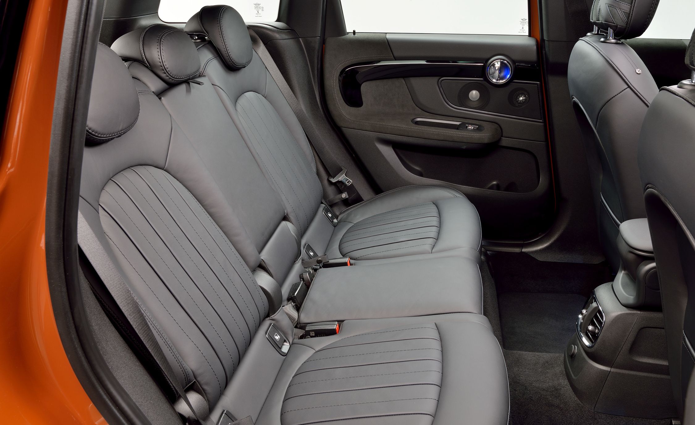 2017 Mini Countryman Cooper S All4 Interior Seats Rear (View 56 of 61)