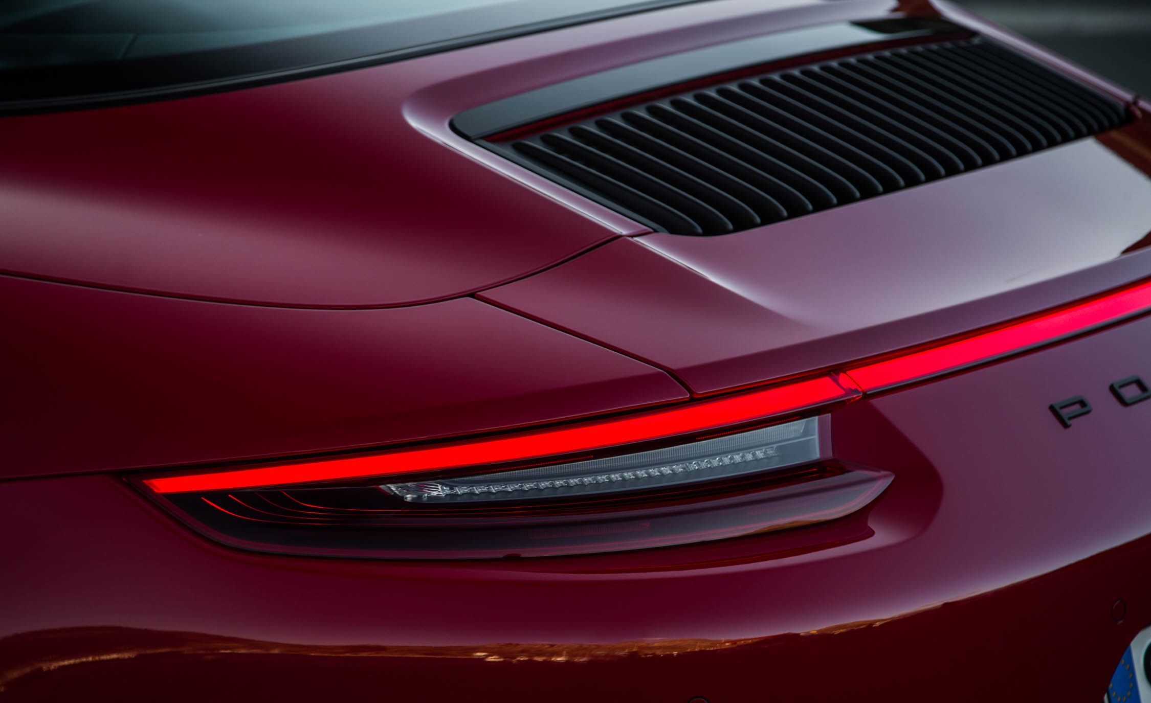 2017 Porsche 911 Targa 4 Gts Red Exterior View Taillight (Gallery 37 of 97)