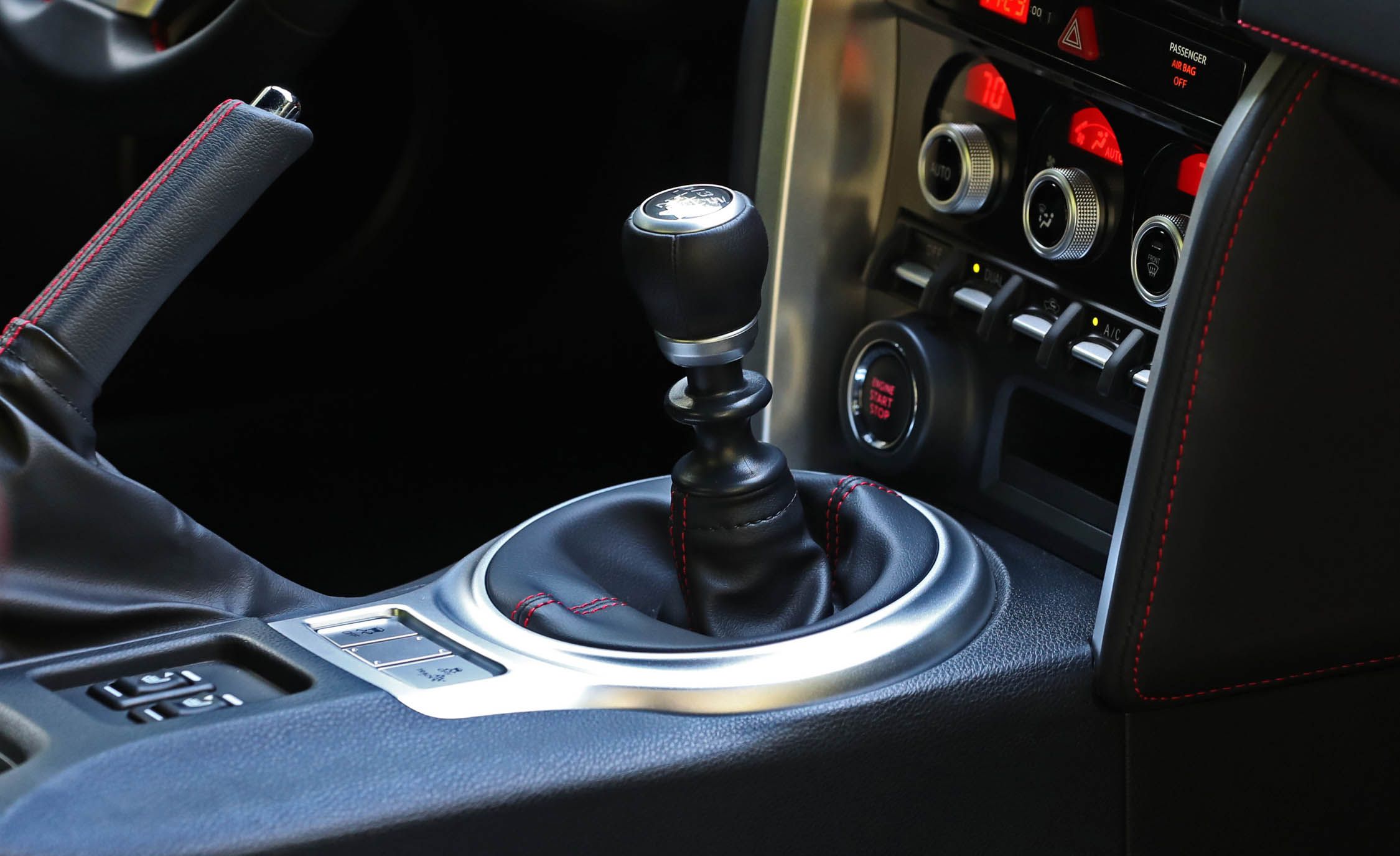 2017 Subaru BRZ Interior View Gear Shift Knob (View 10 of 27)