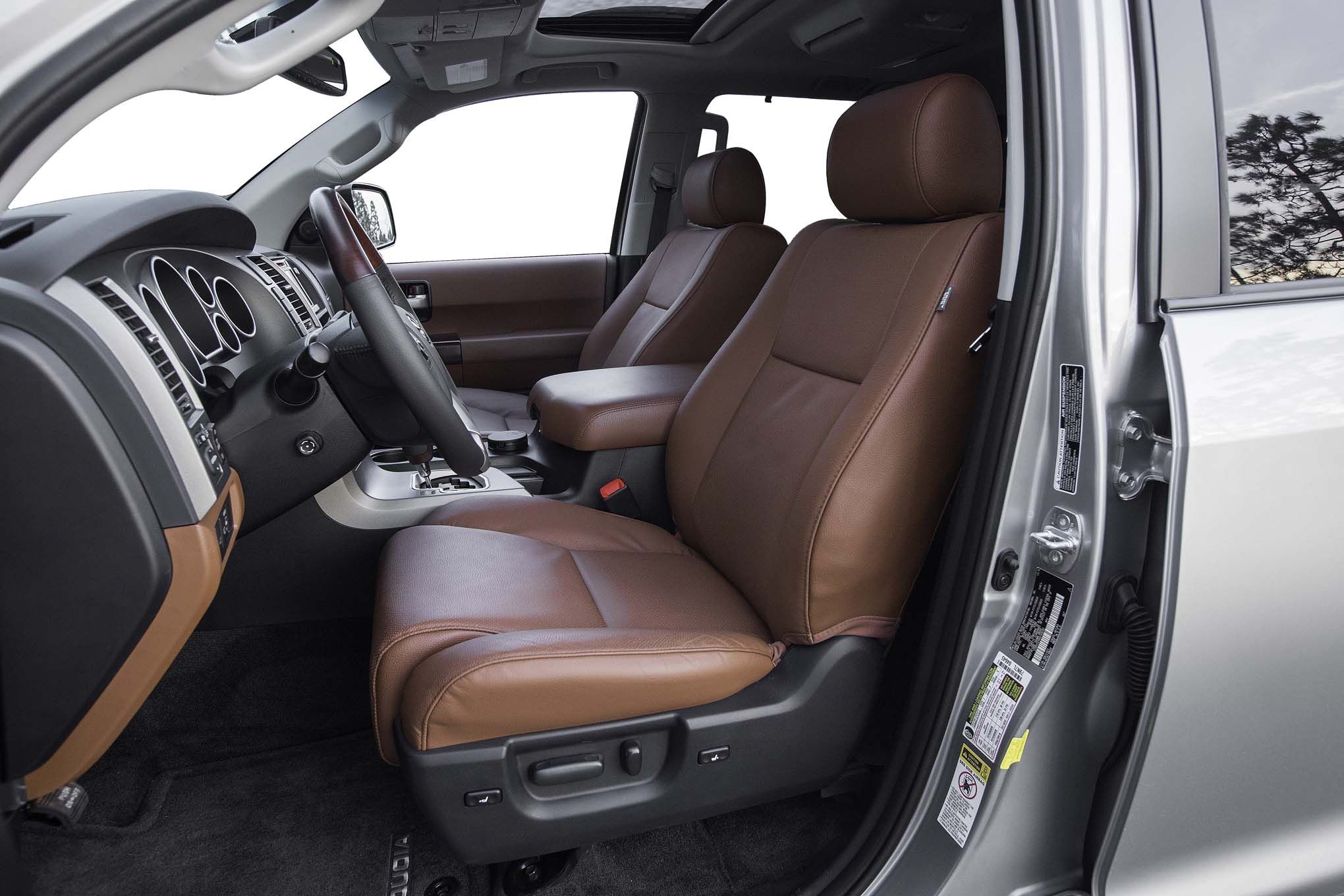 2017 Toyota Sequoia 4×4 Platinum Interior Seats Front (View 16 of 26)