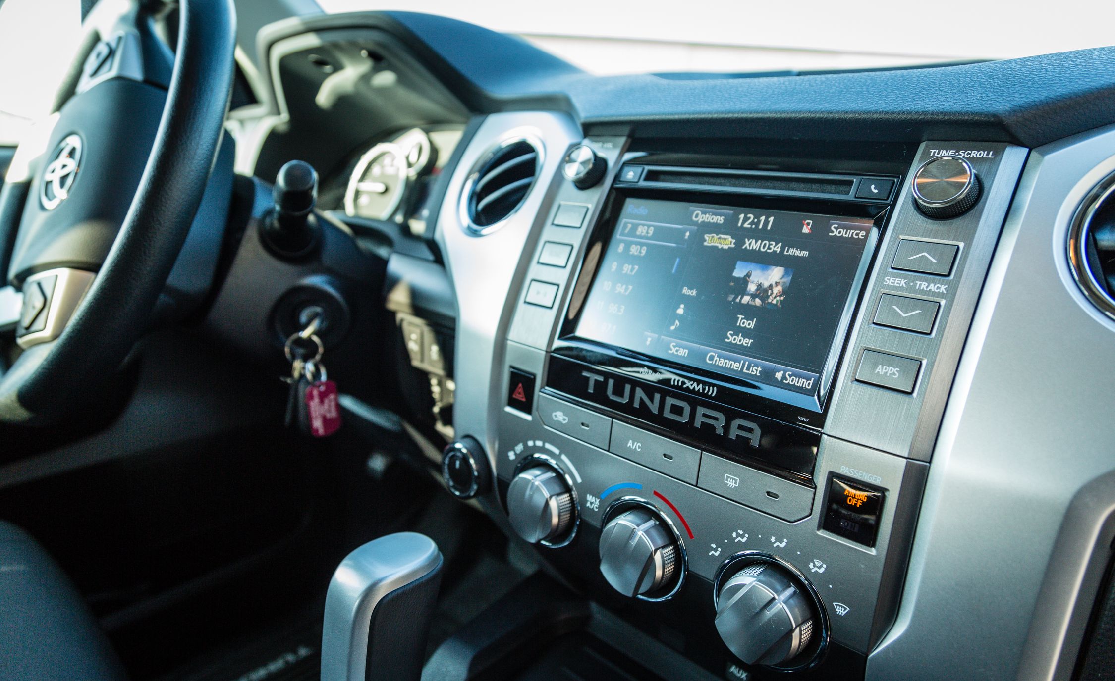 2017 Toyota Tundra Interior View Center Headunit Screen (View 13 of 24)
