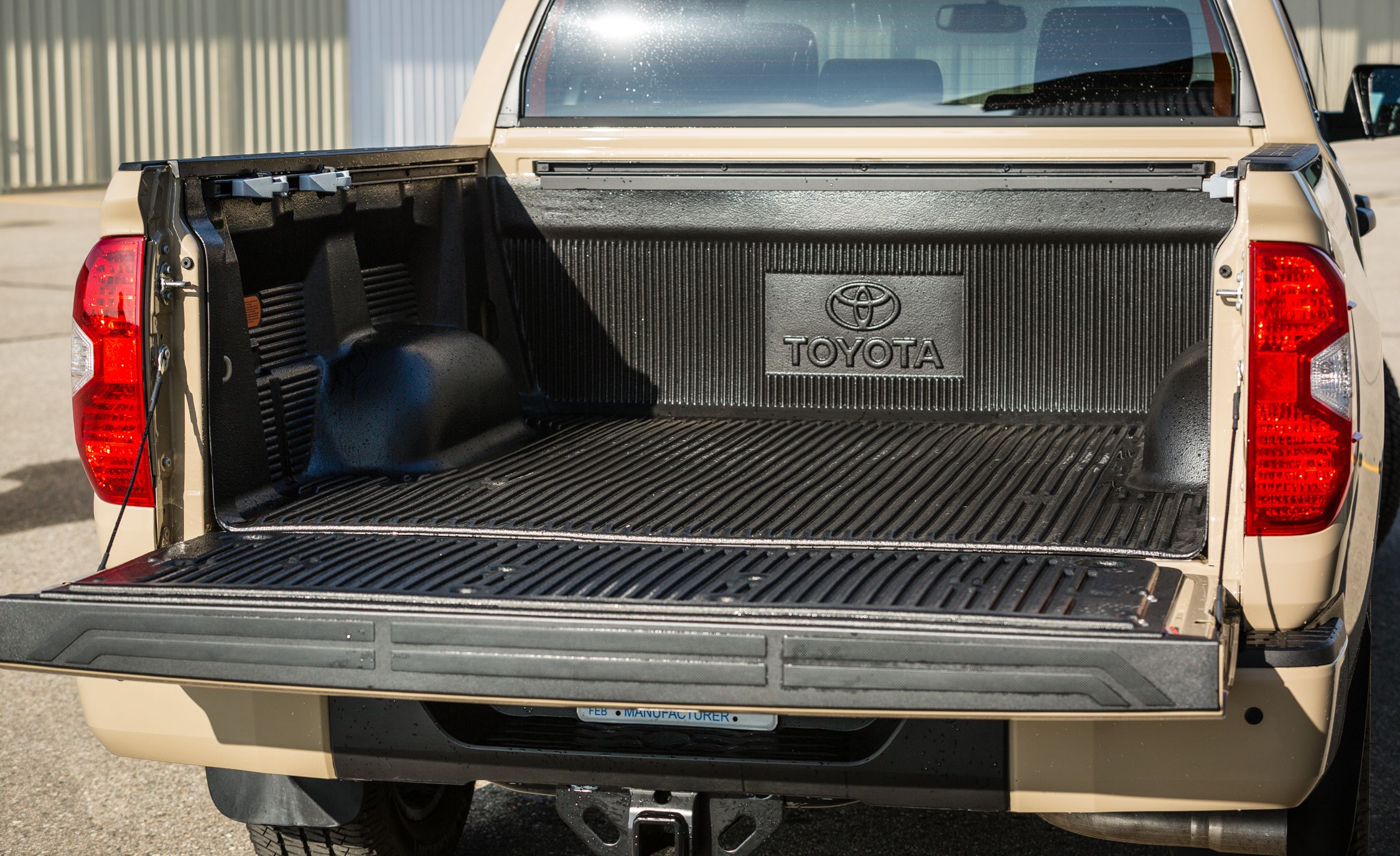 2017 Toyota Tundra View Cargo Space (View 3 of 24)