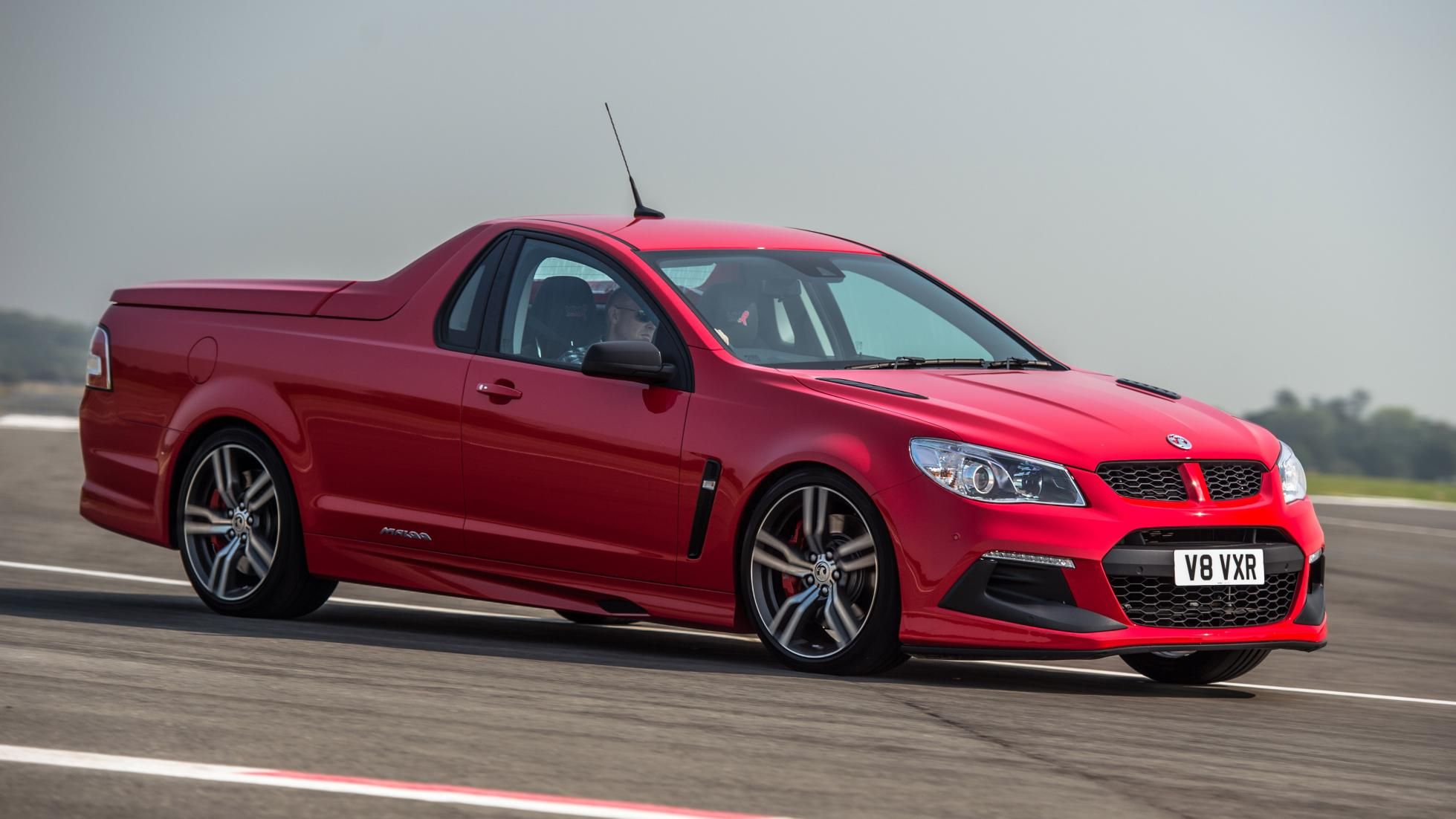 2017 Vauxhall VXR8 Maloo Circuit Test Front And Side View (View 24 of 26)