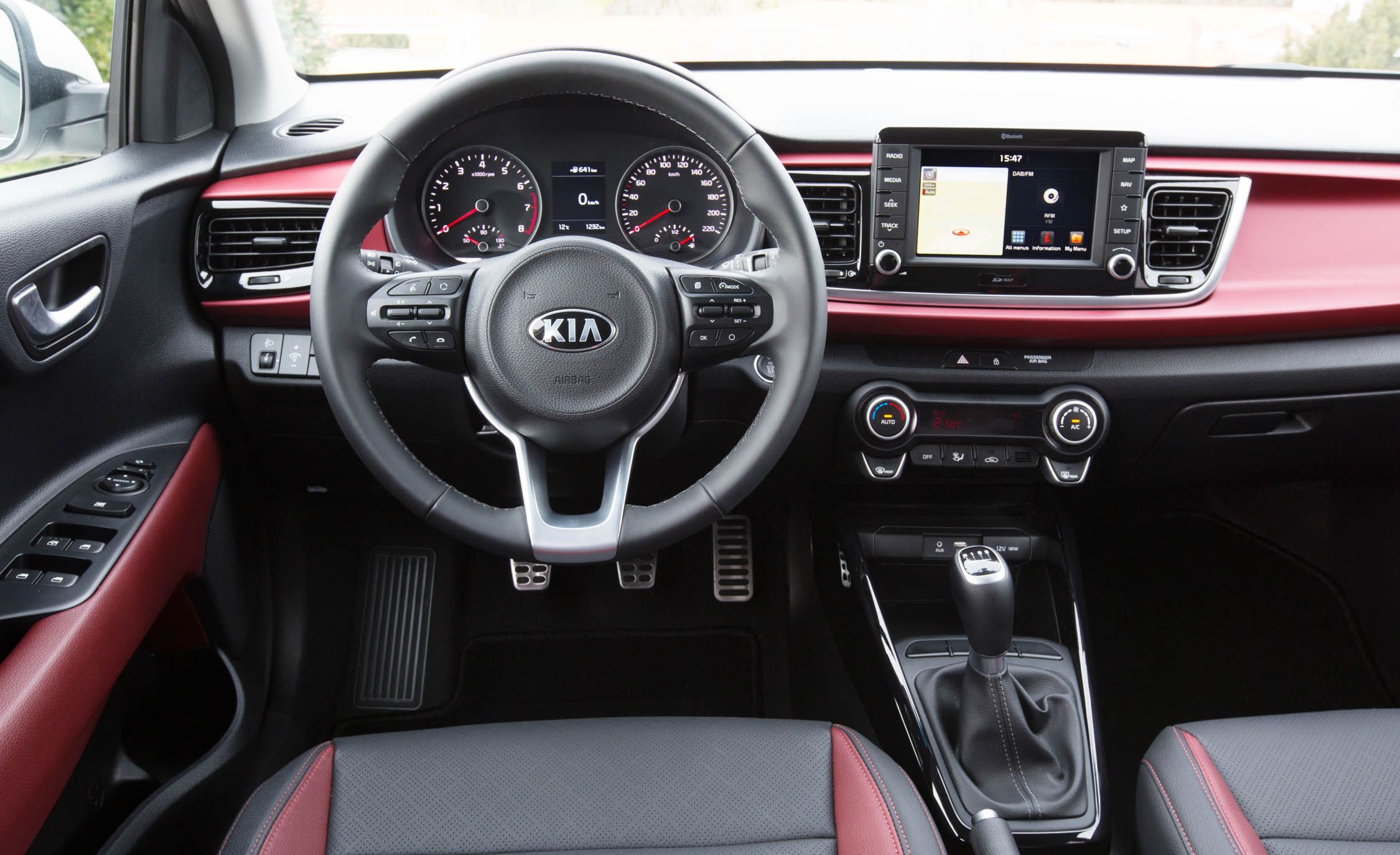 2018 Kia Rio Hatchback Interior Cockpit Steering And Dash (View 23 of 49)