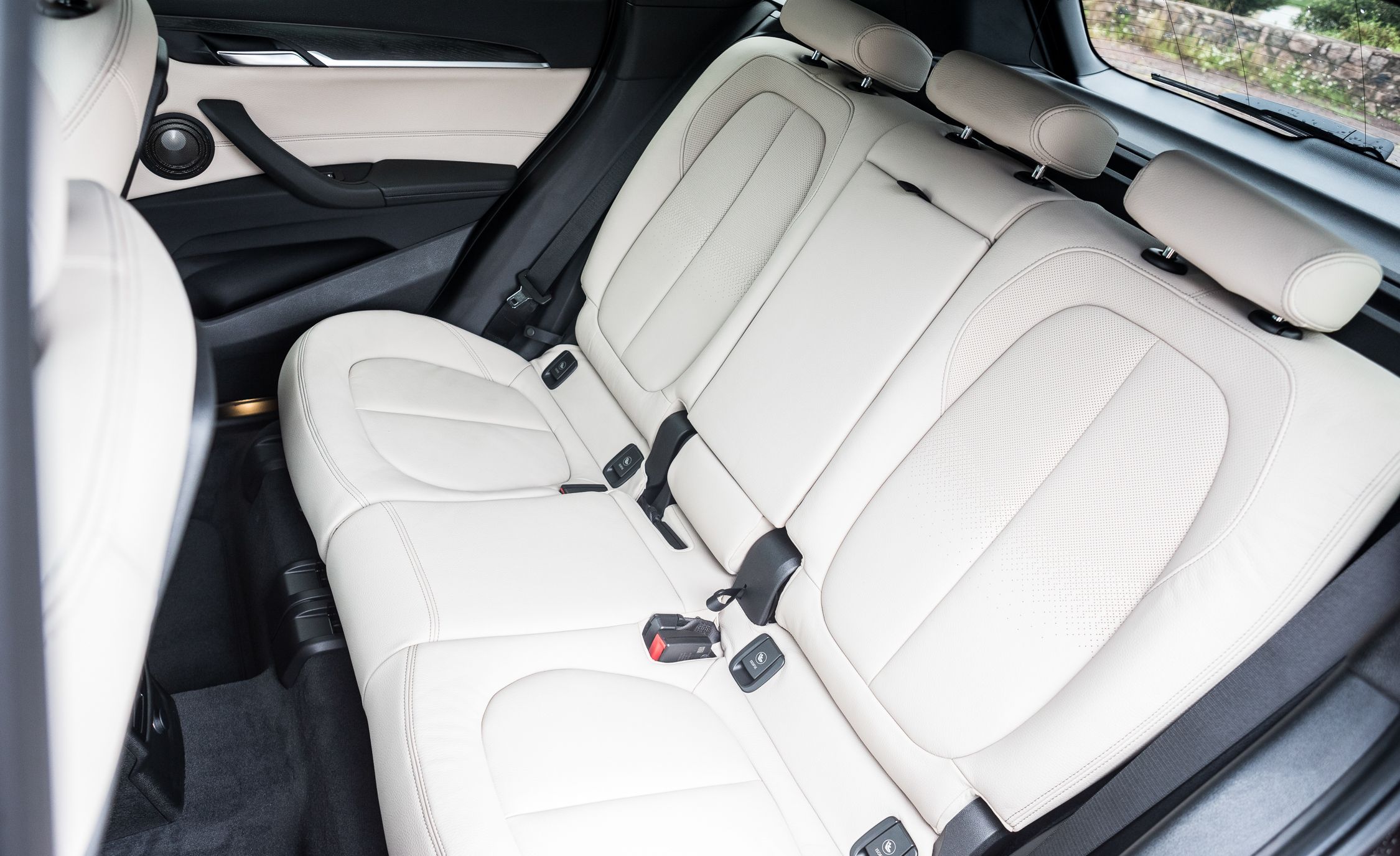 2016 Bmw X1 Interior Seats Rear (View 14 of 36)