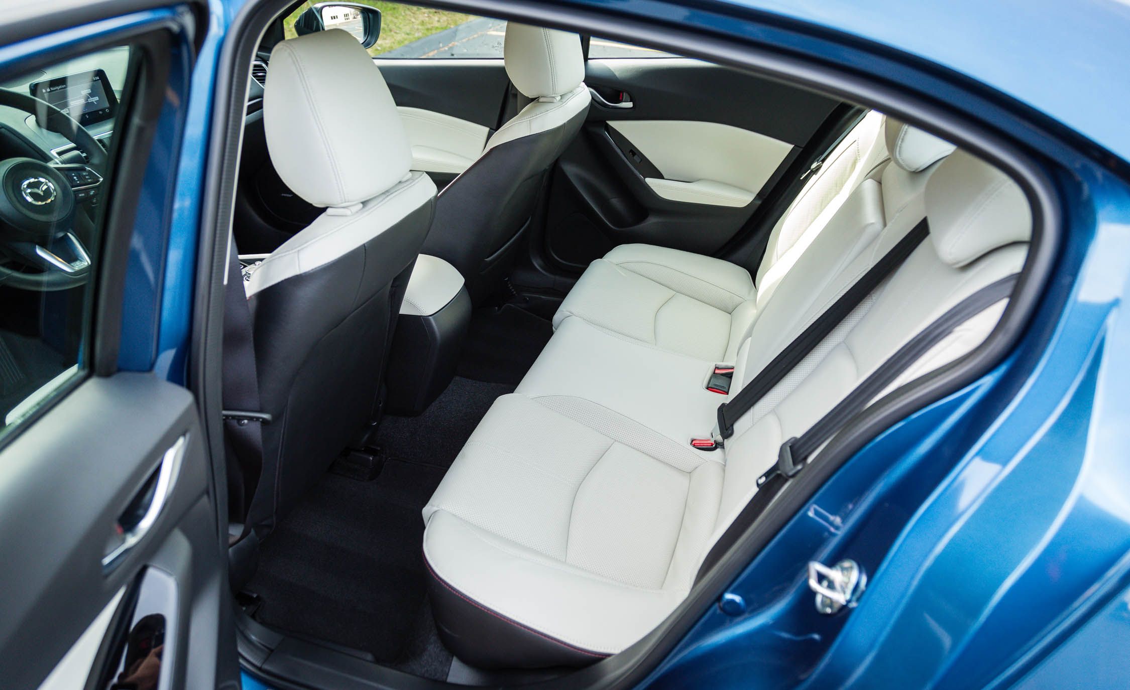 2017 Mazda 3 Grand Touring Sedan Interior Seats Rear View (View 32 of 51)