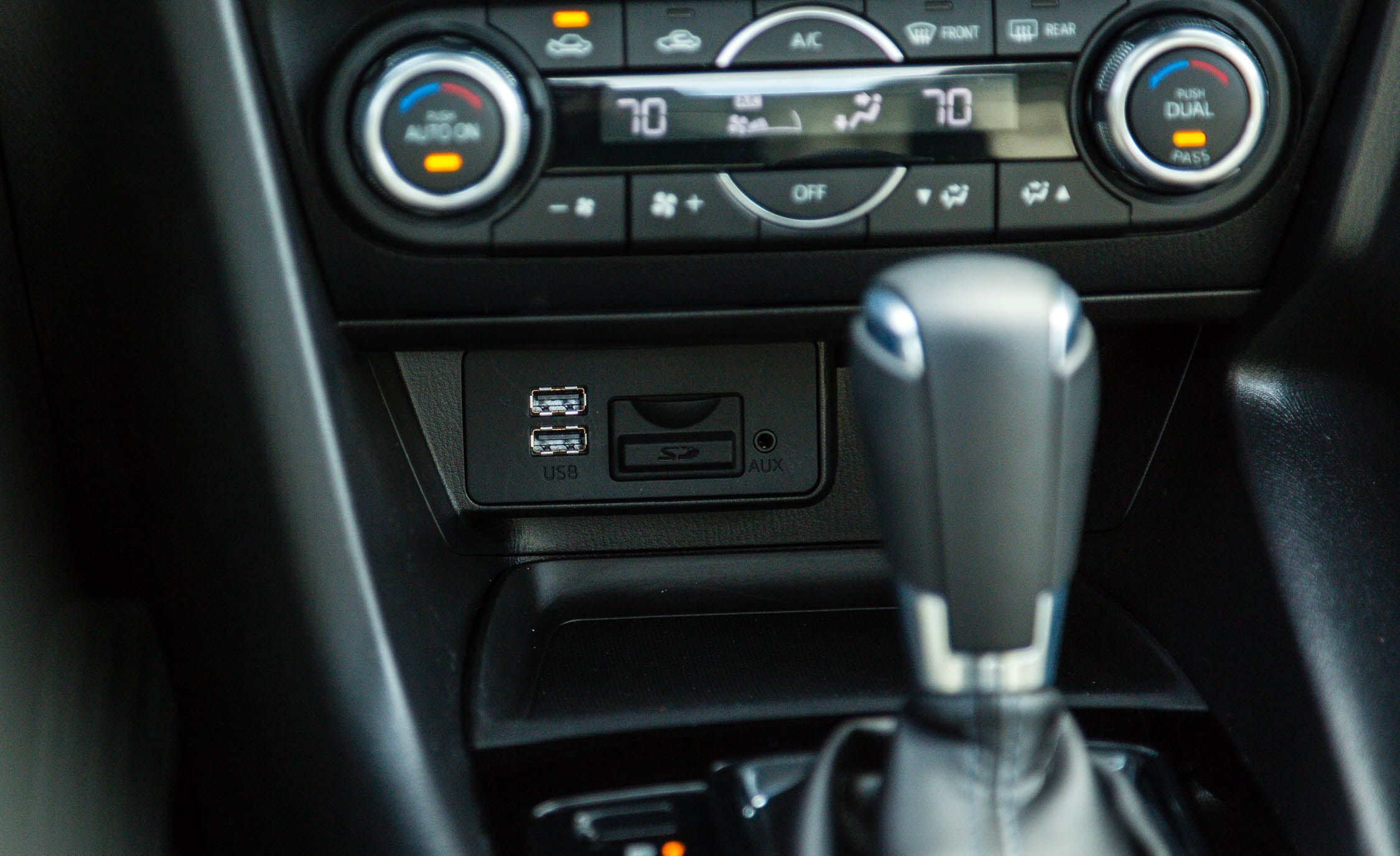 2017 Mazda 3 Grand Touring Sedan Interior View USB Port (View 41 of 51)