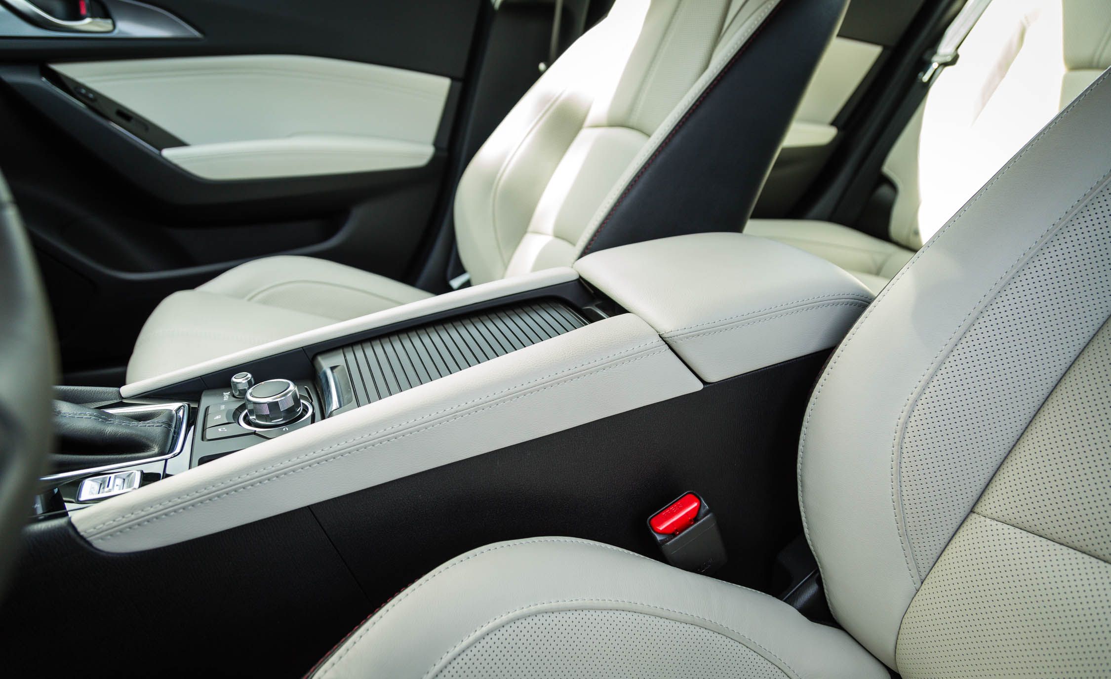 2017 Mazda 3 Grand Touring Sedan Interior View Center Console (View 38 of 51)