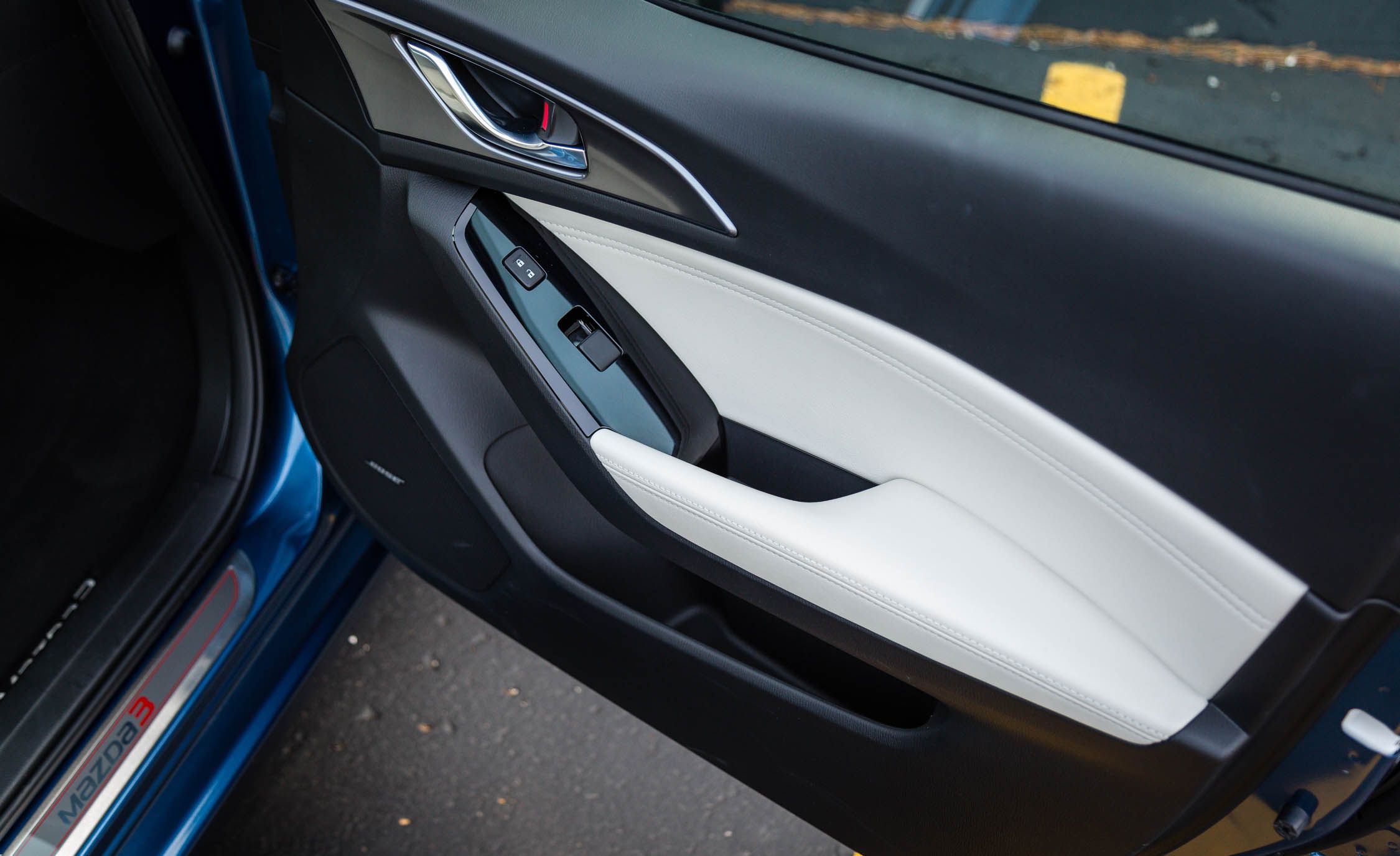 2017 Mazda 3 Grand Touring Sedan Interior View Door Panel (View 34 of 51)