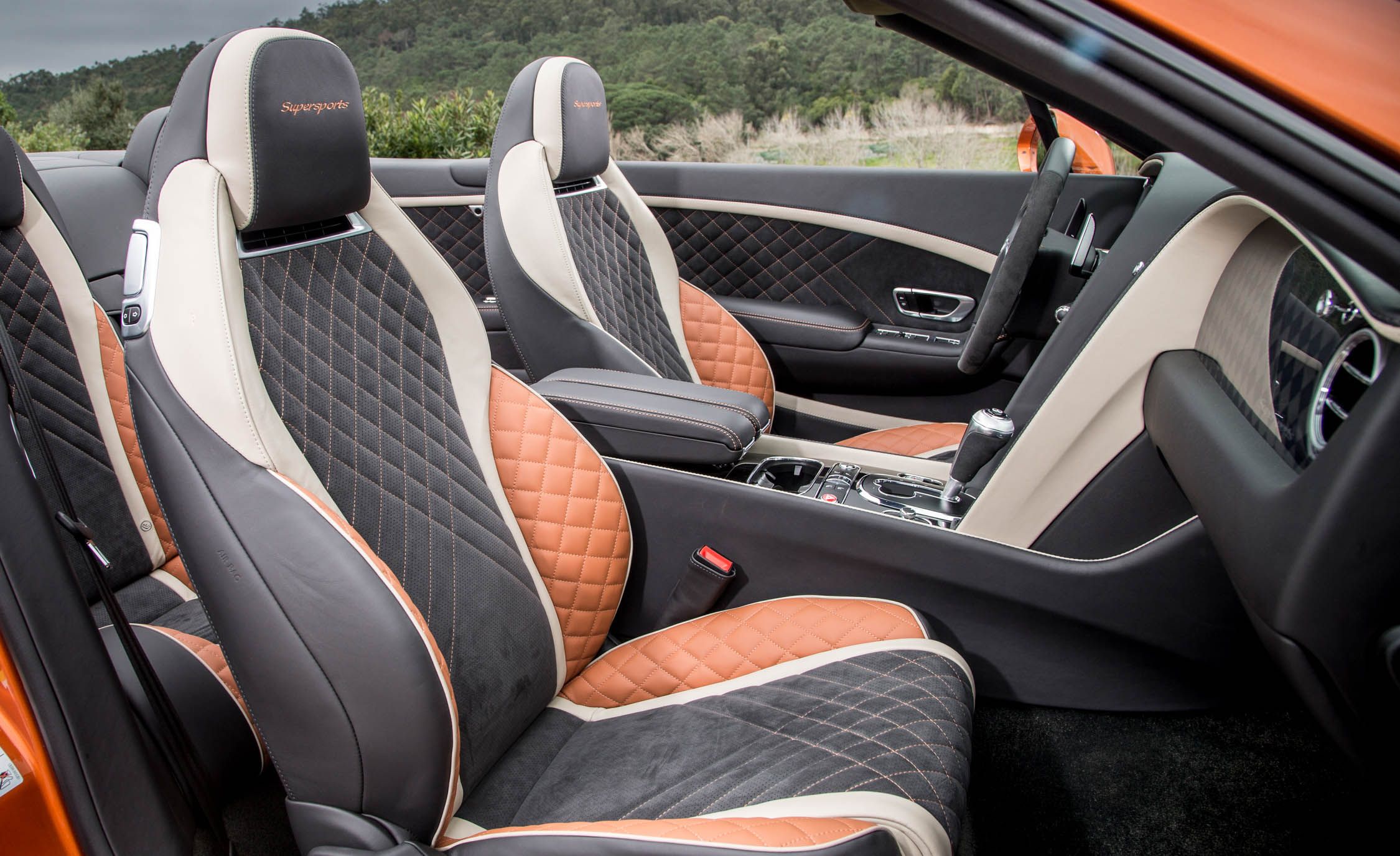 2018 Bentley Continental Supersports Convertible Interior Seats Front (Gallery 42 of 66)