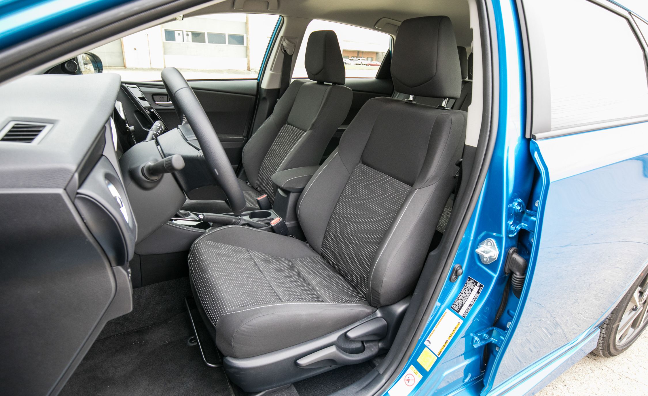 2017 Toyota Corolla IM Hatchback Interior Seats Front (View 45 of 52)