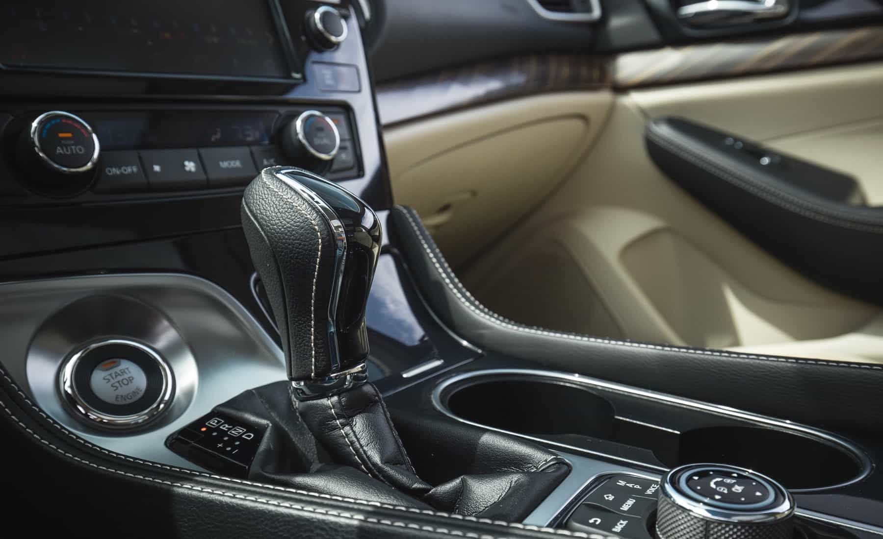 2017 Nissan Maxima Interior View Gear Shift Knob (View 12 of 40)