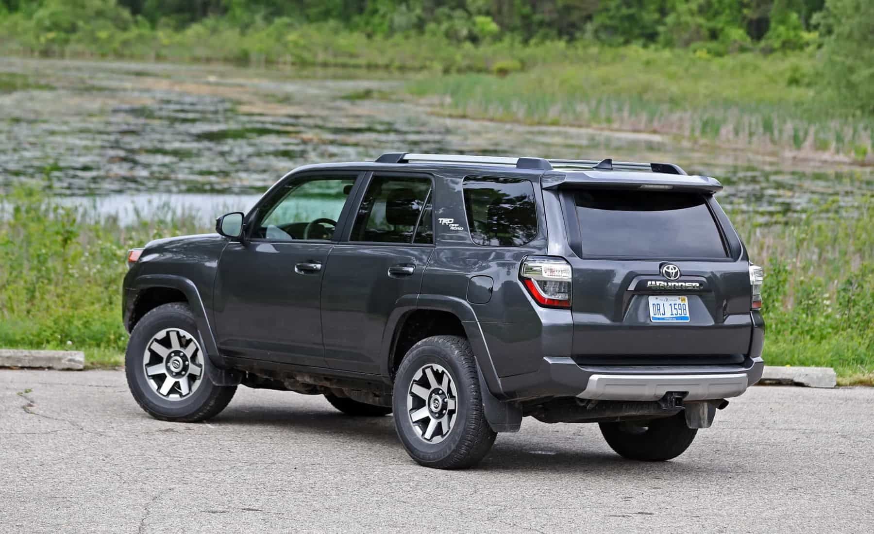 2017 Toyota 4Runner TRD Off Road 4WD Exterior Side And Rear (View 35 of 40)