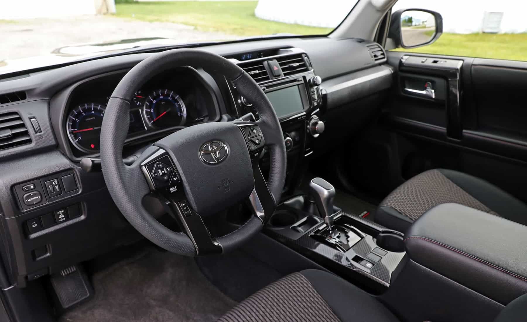 2017 Toyota 4runner Trd Off Road 4wd Interior Driver Cockpit (View 26 of 40)