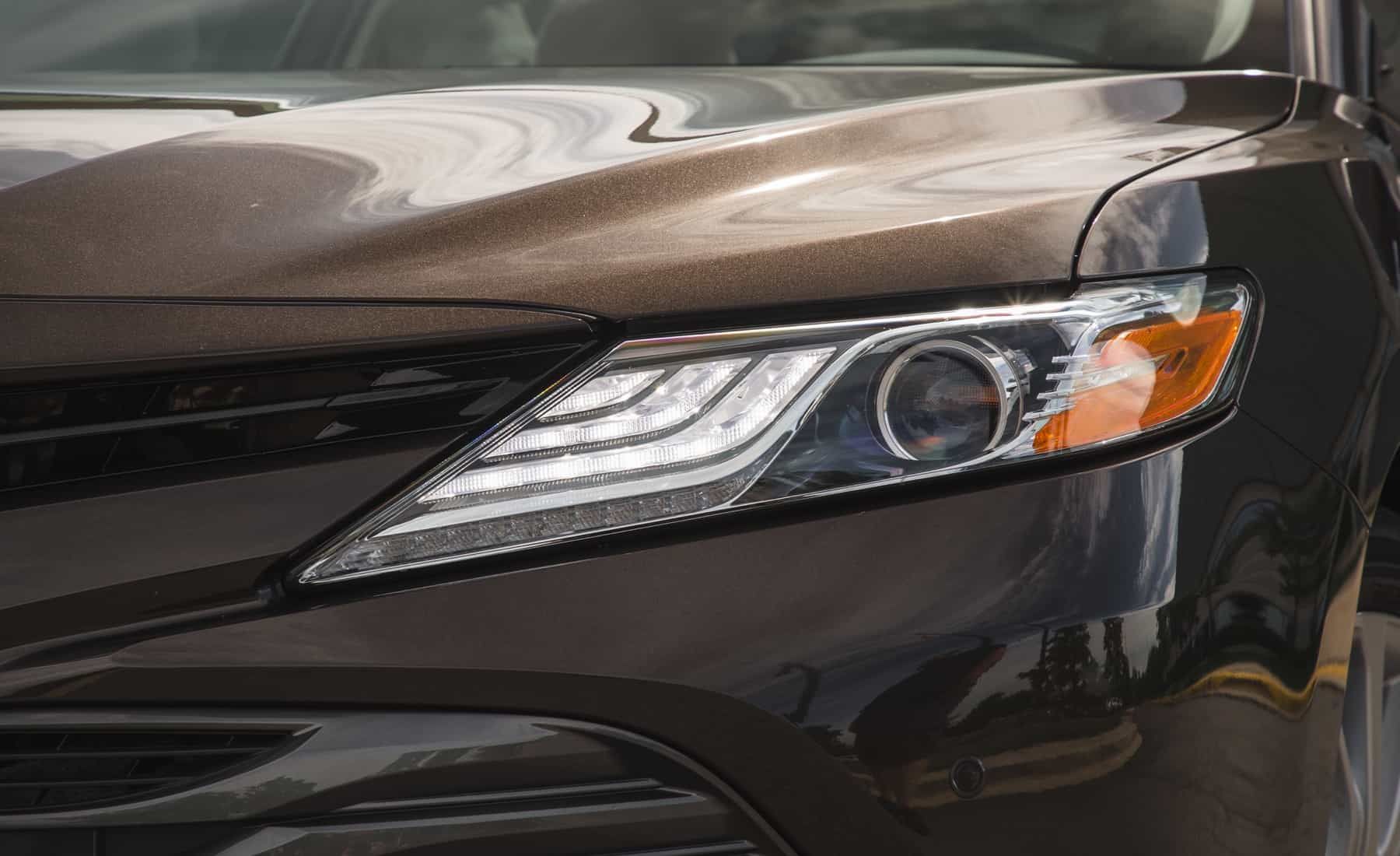 2018 Toyota Camry Hybrid XLE Exterior View Headlight (View 33 of 41)