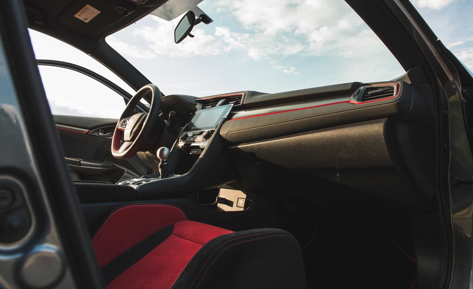 2017 Honda Civic Type R Interior Dashboard (View 29 of 48)
