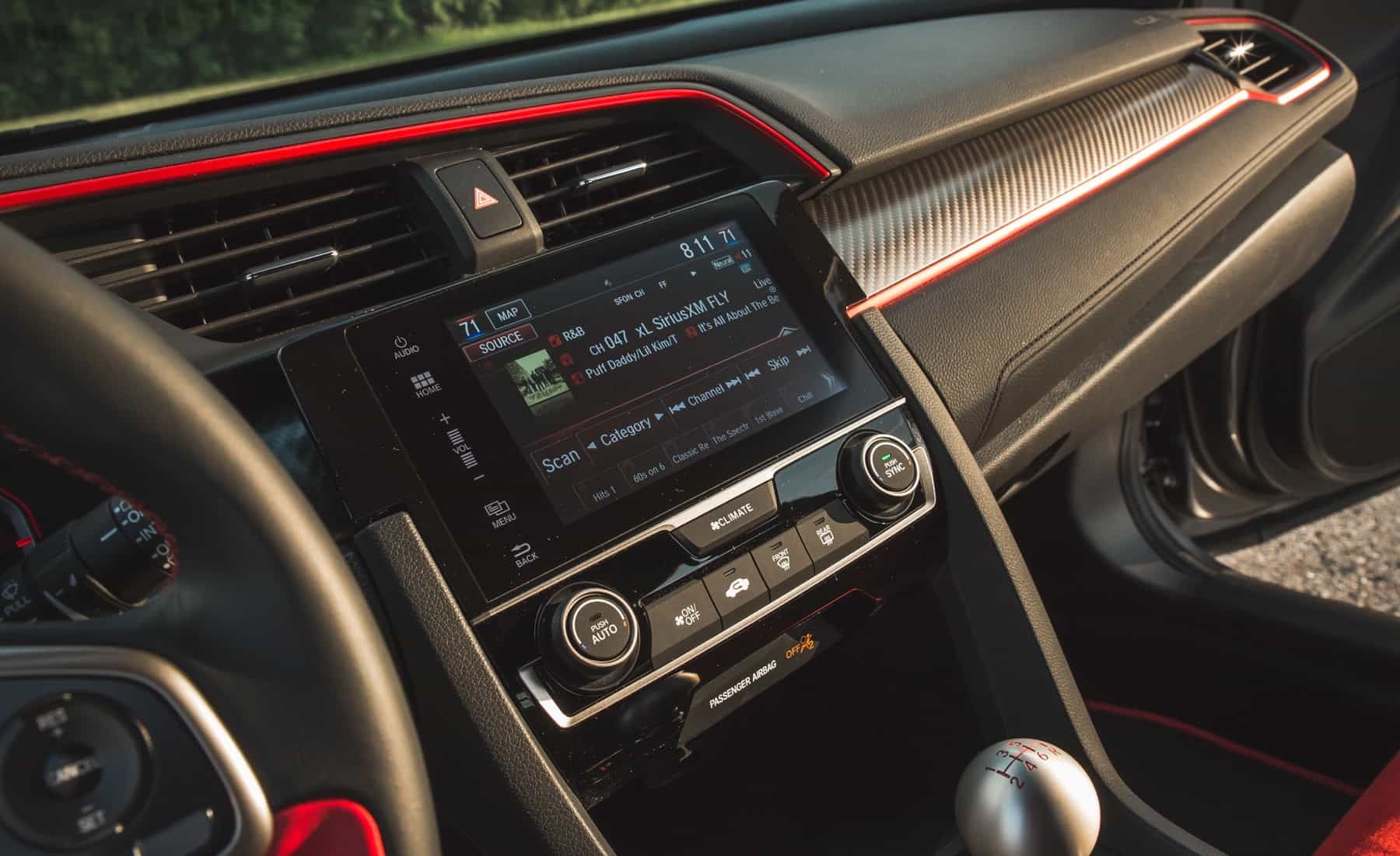 2017 Honda Civic Type R Interior View Center Headunit Screen (View 15 of 48)