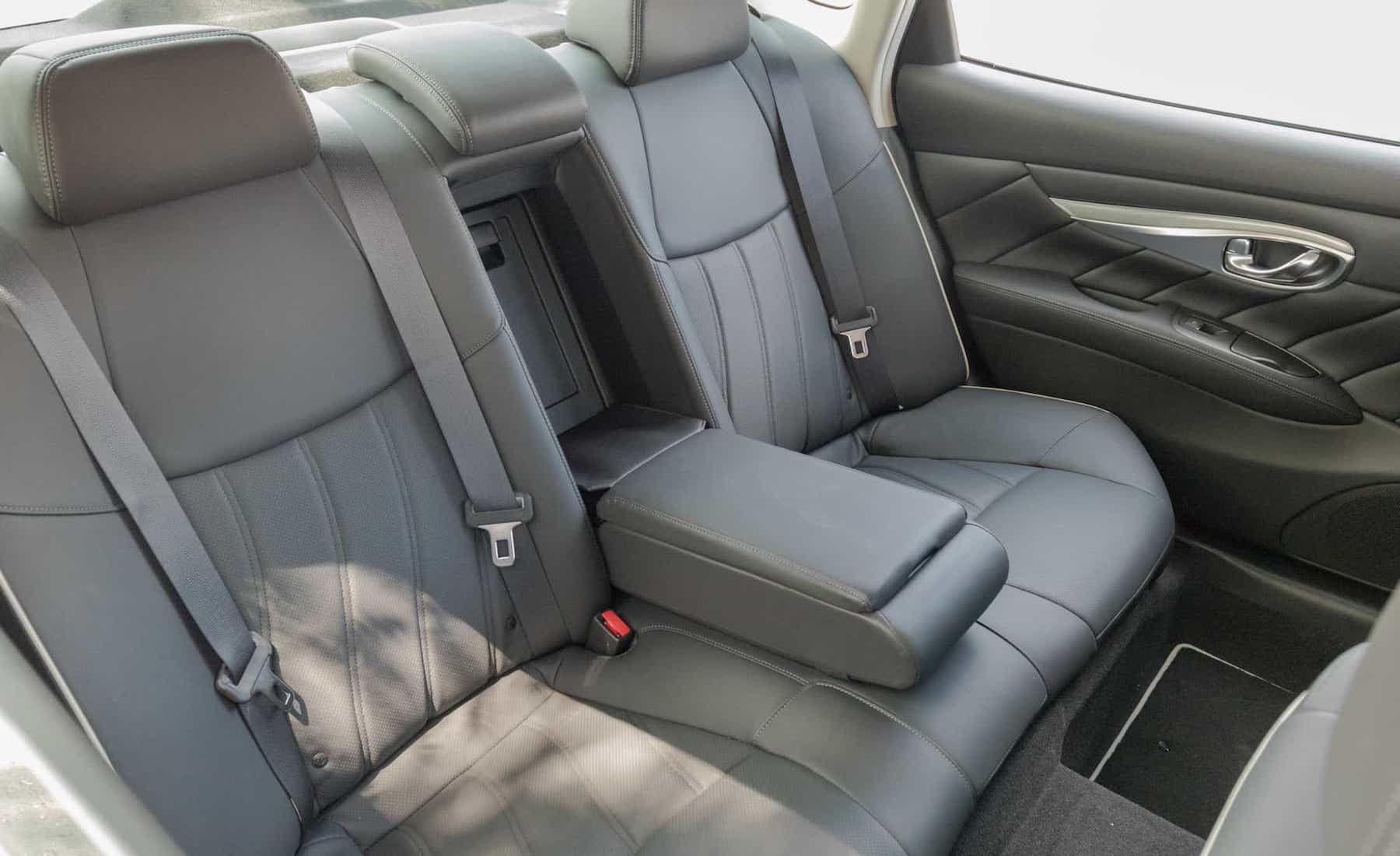 2018 Toyota C Hr Xle Premium Interior Seats Rear Armrest (View 30 of 52)